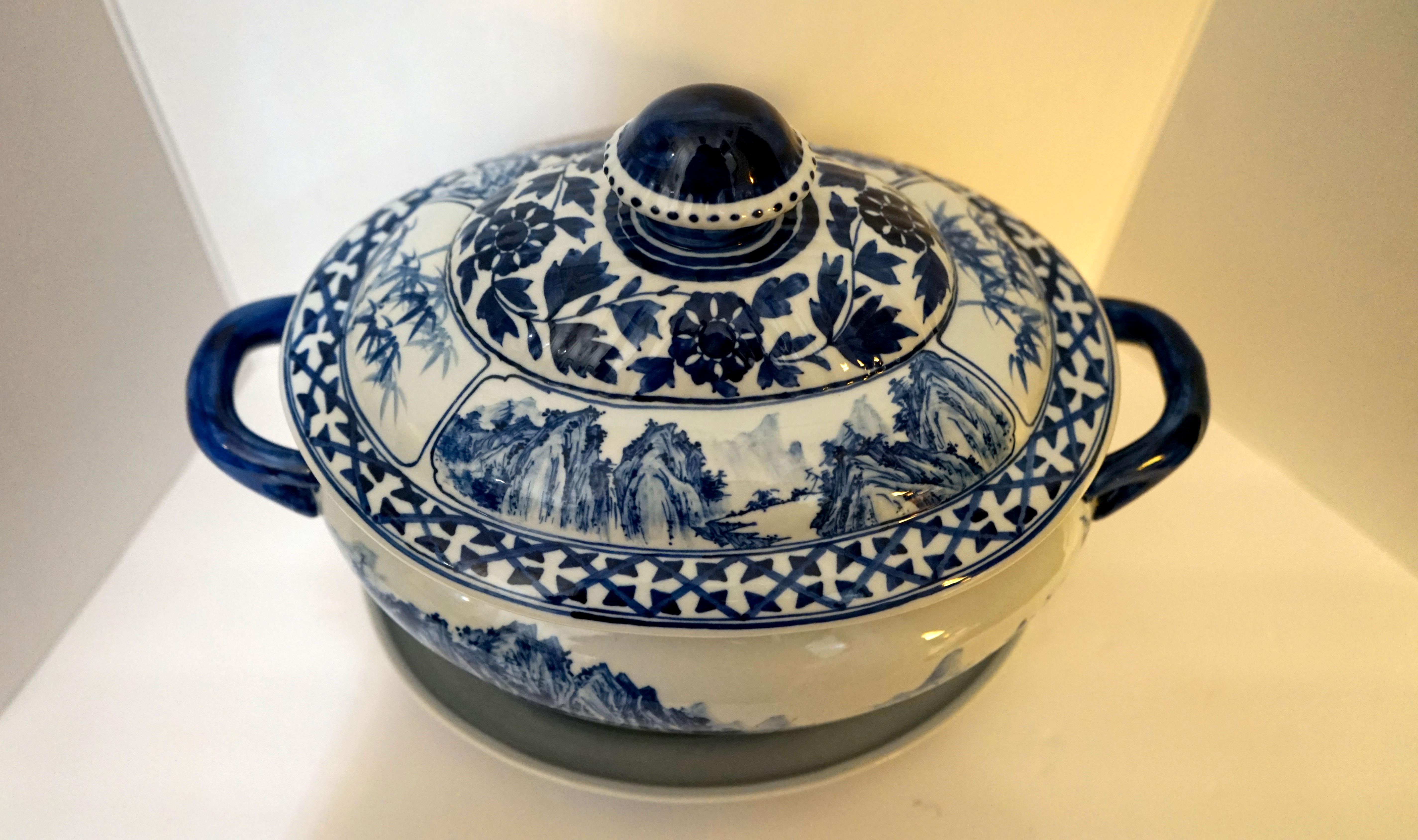soup tureen with under plate