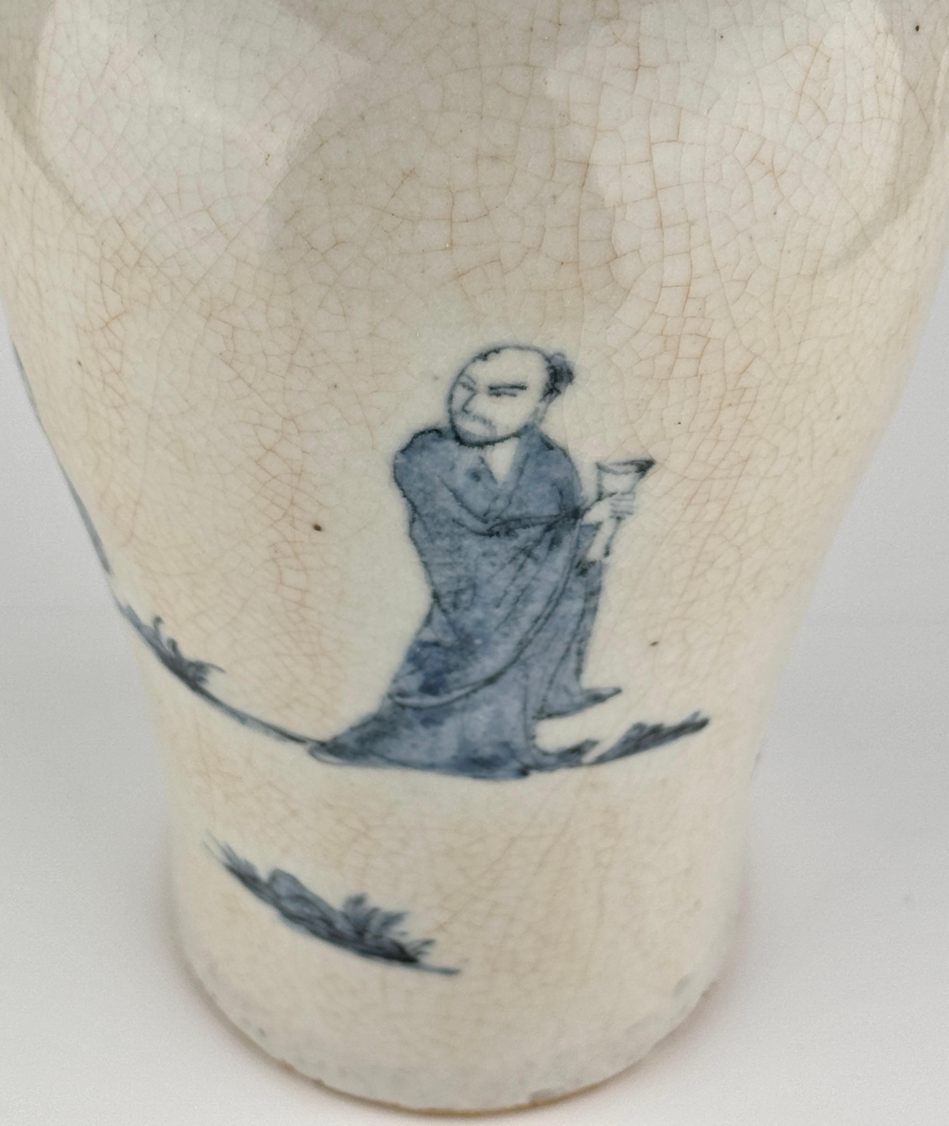 Vaso in porcellana blu e bianca con figure, 19-20° secolo in vendita 2