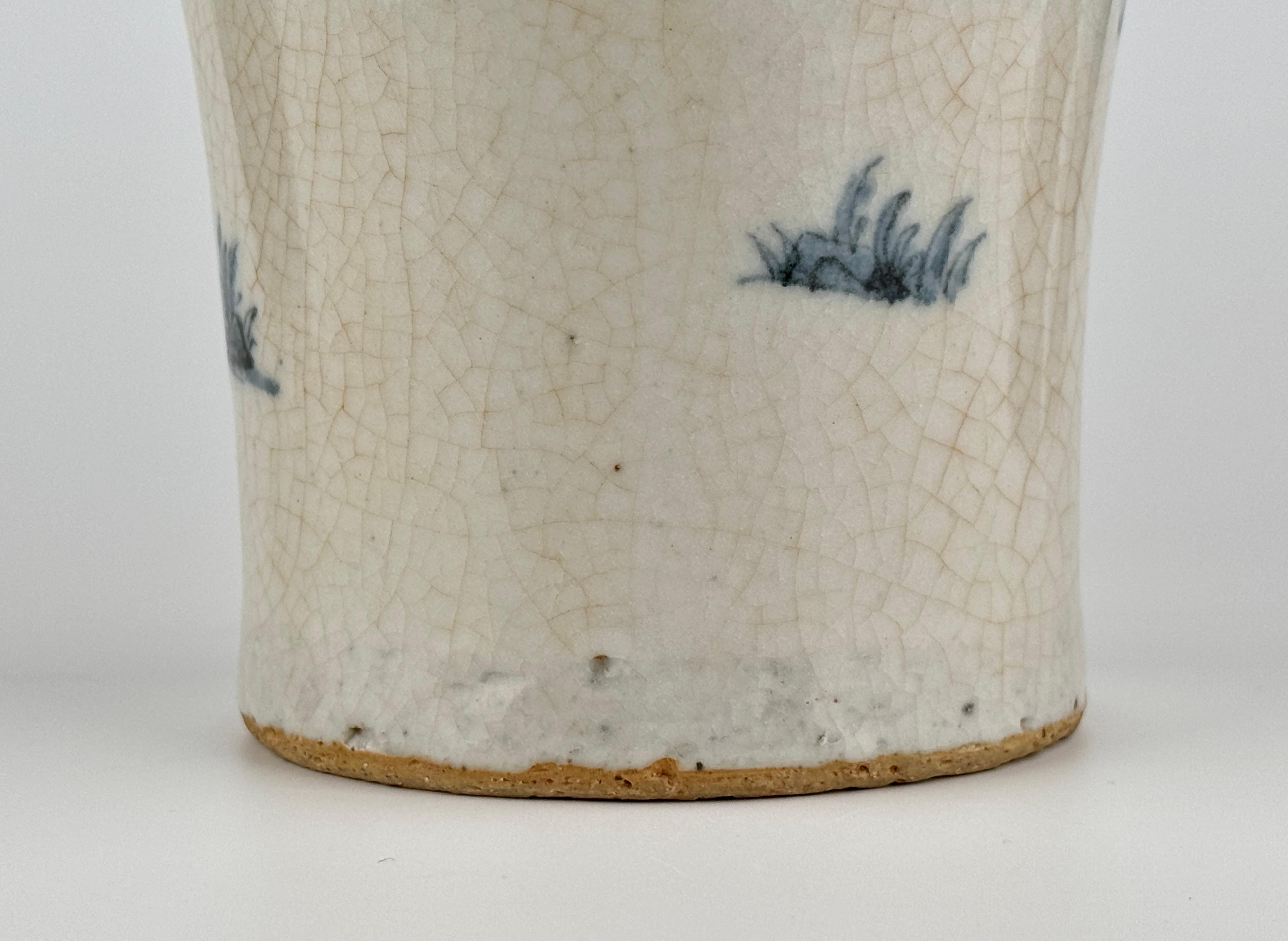 Vaso in porcellana blu e bianca con figure, 19-20° secolo In condizioni buone in vendita a seoul, KR