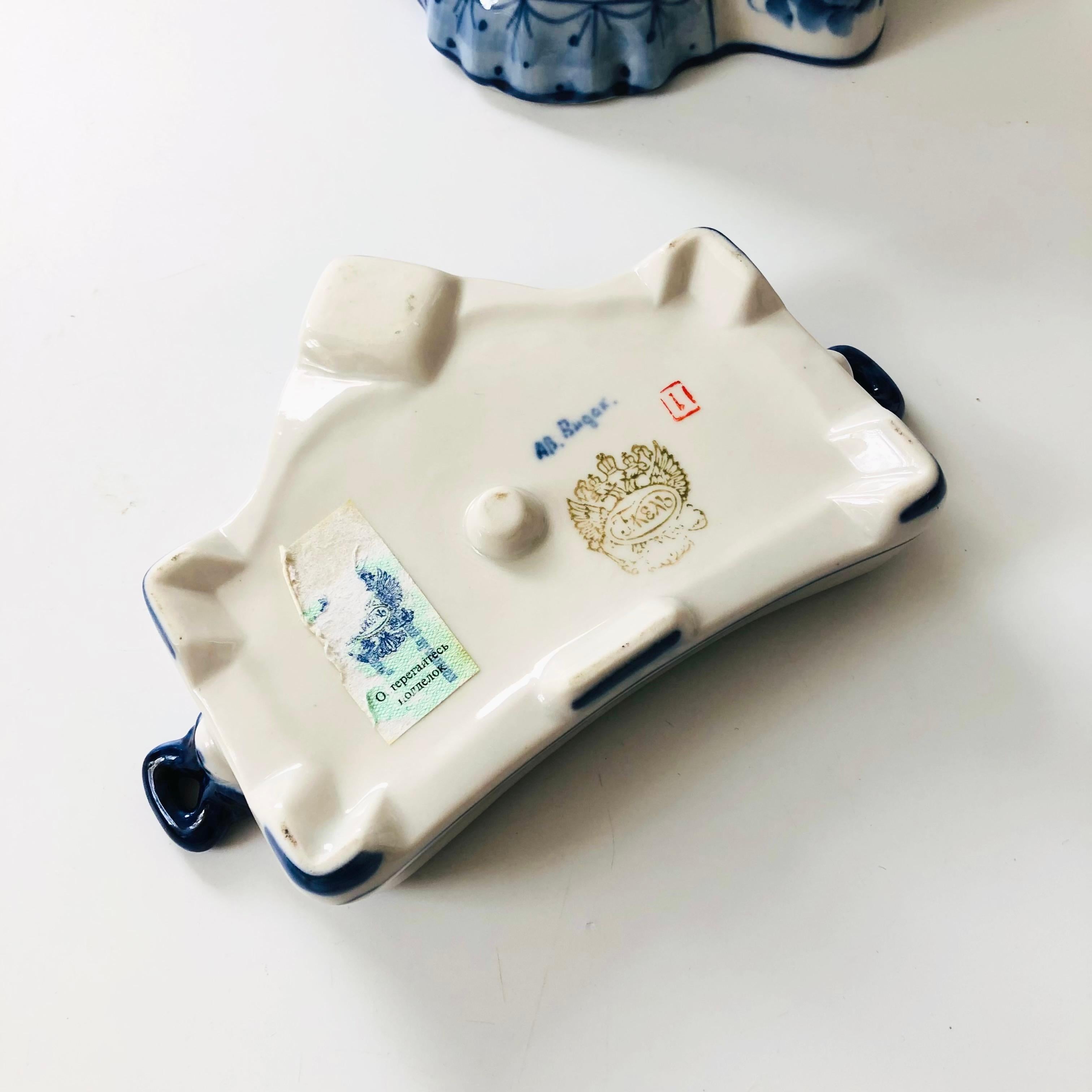 Blue and White Porcelain Woman Butter Dish 6