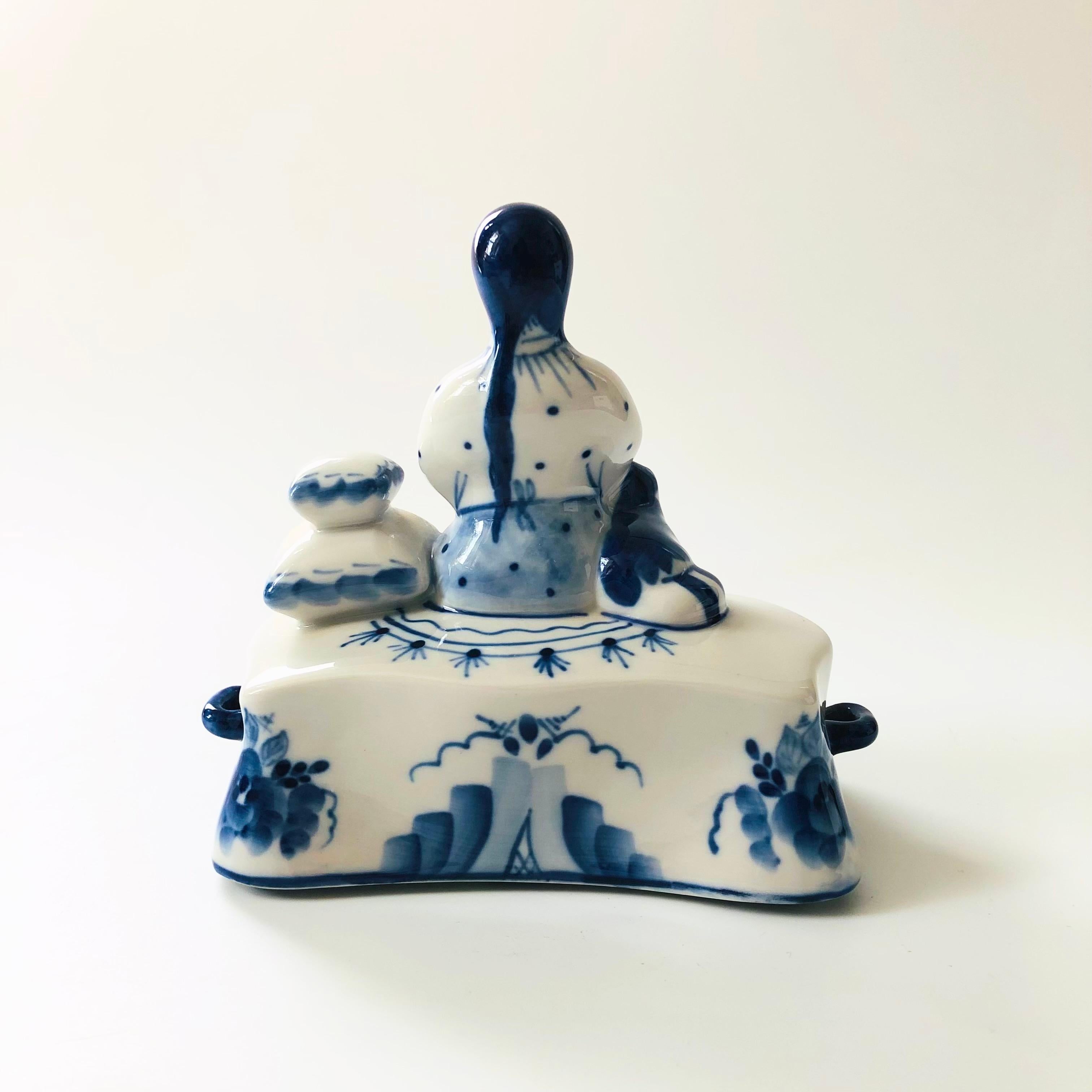 Blue and White Porcelain Woman Butter Dish 3