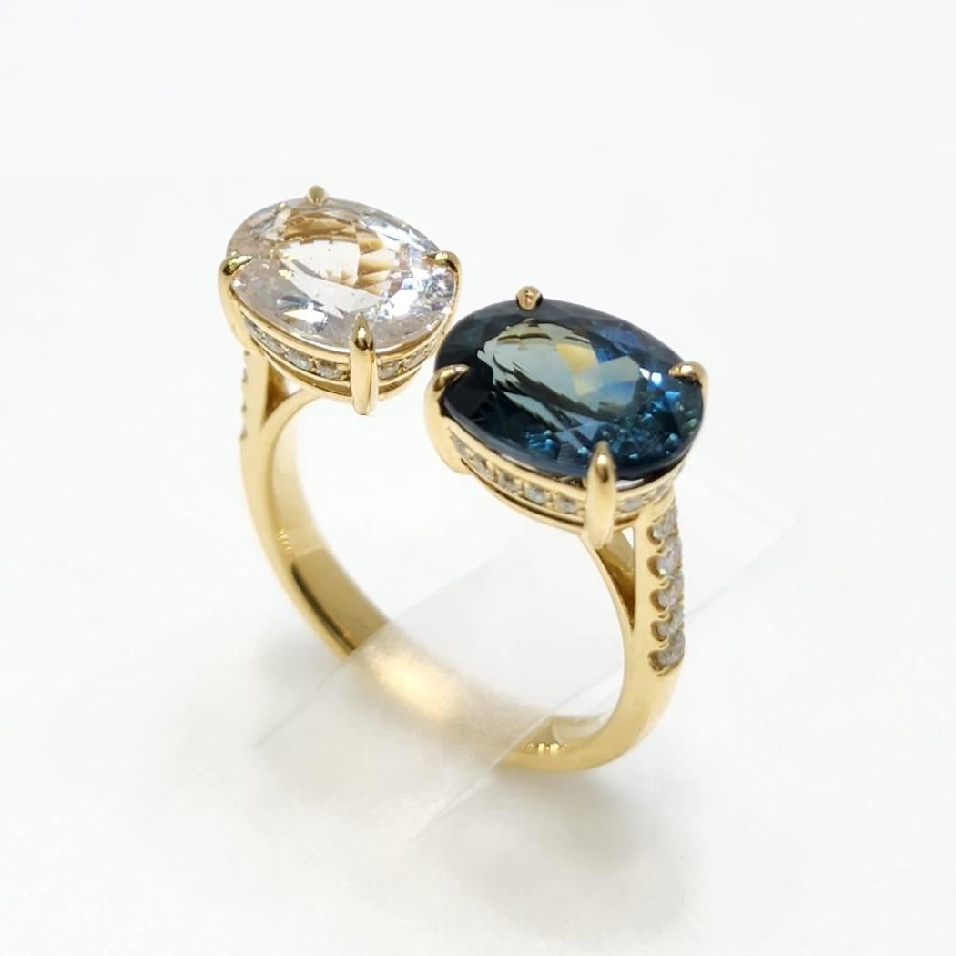 Art Deco 6.27 Carat Blue and White Sapphire Toi Et Moi Diamond Ring 18 Karat Yellow Gold