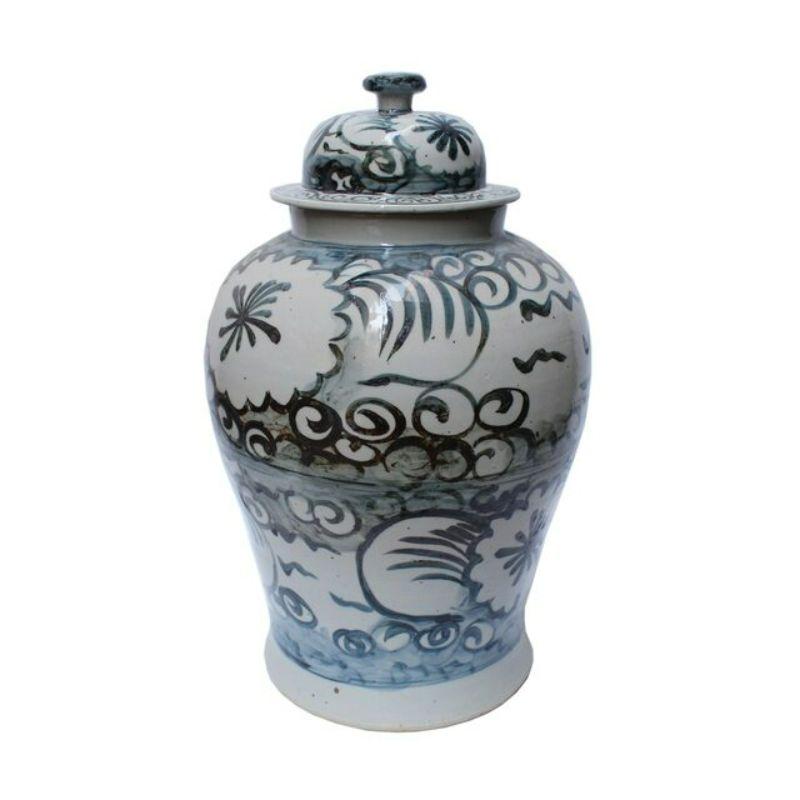 Chinese Chippendale Blue and White Sea Flower Temple Jar, Large For Sale