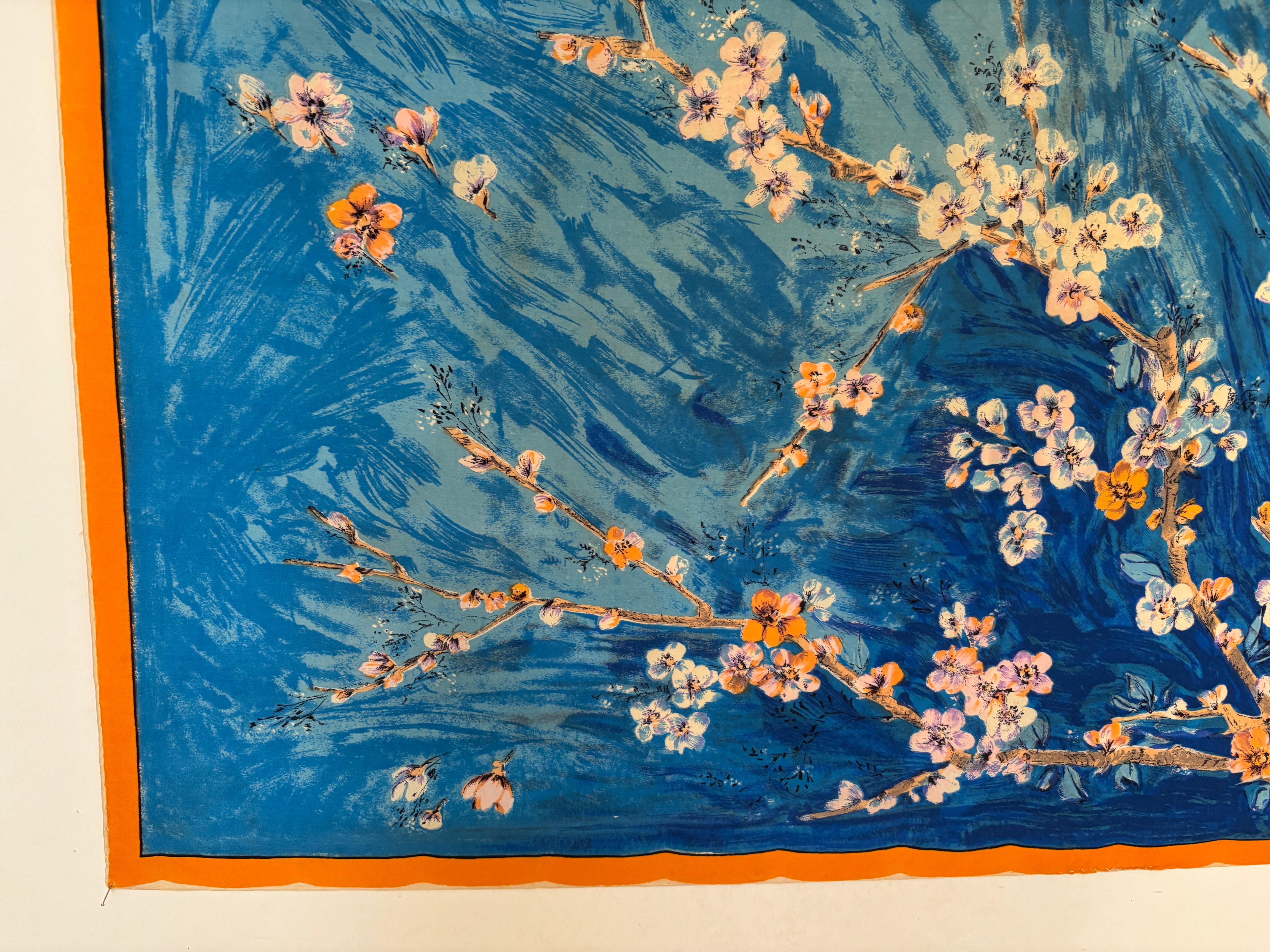 Sciarpa di seta blu e bianca con l'iconico dipinto di Vincent van Gogh sui fiori di mandorlo in vendita 11
