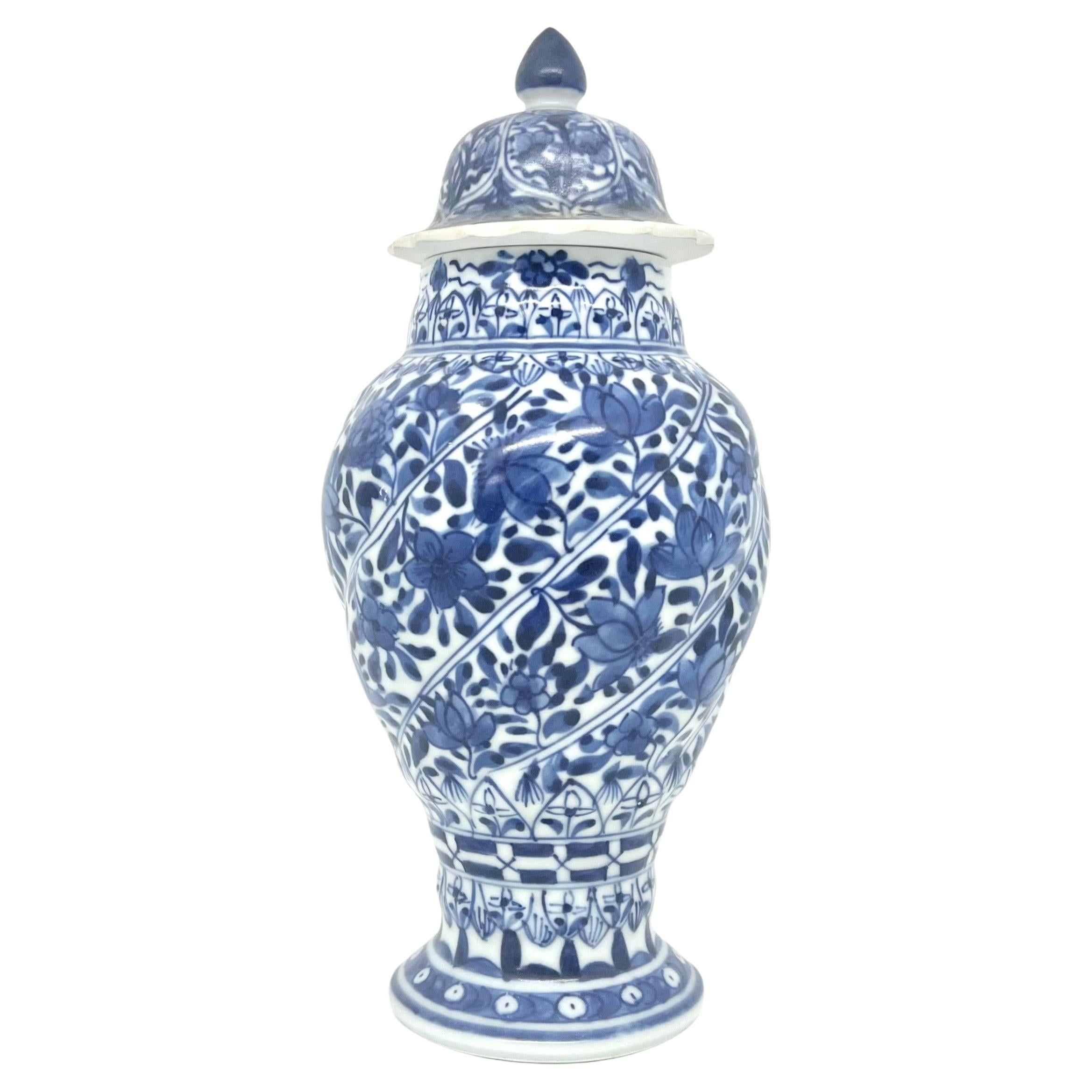Chinese Blue and White Spittoon, Qing Dynasty, Kangxi Period For Sale ...