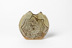 Vaso in ceramica blu e bianco di Pat e Jo Rowland 1970 Pezzo unico