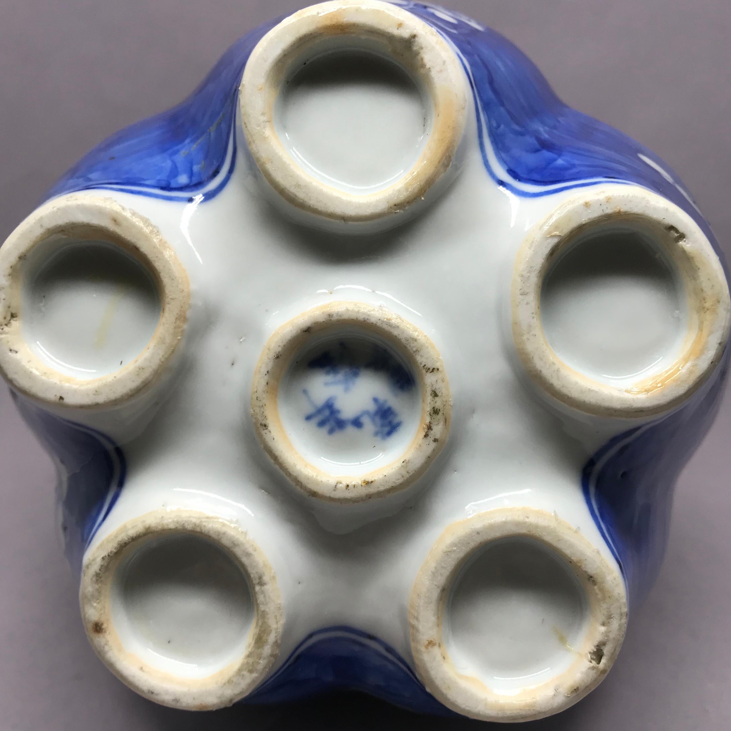 Blue and White Tulipiere Vase 4