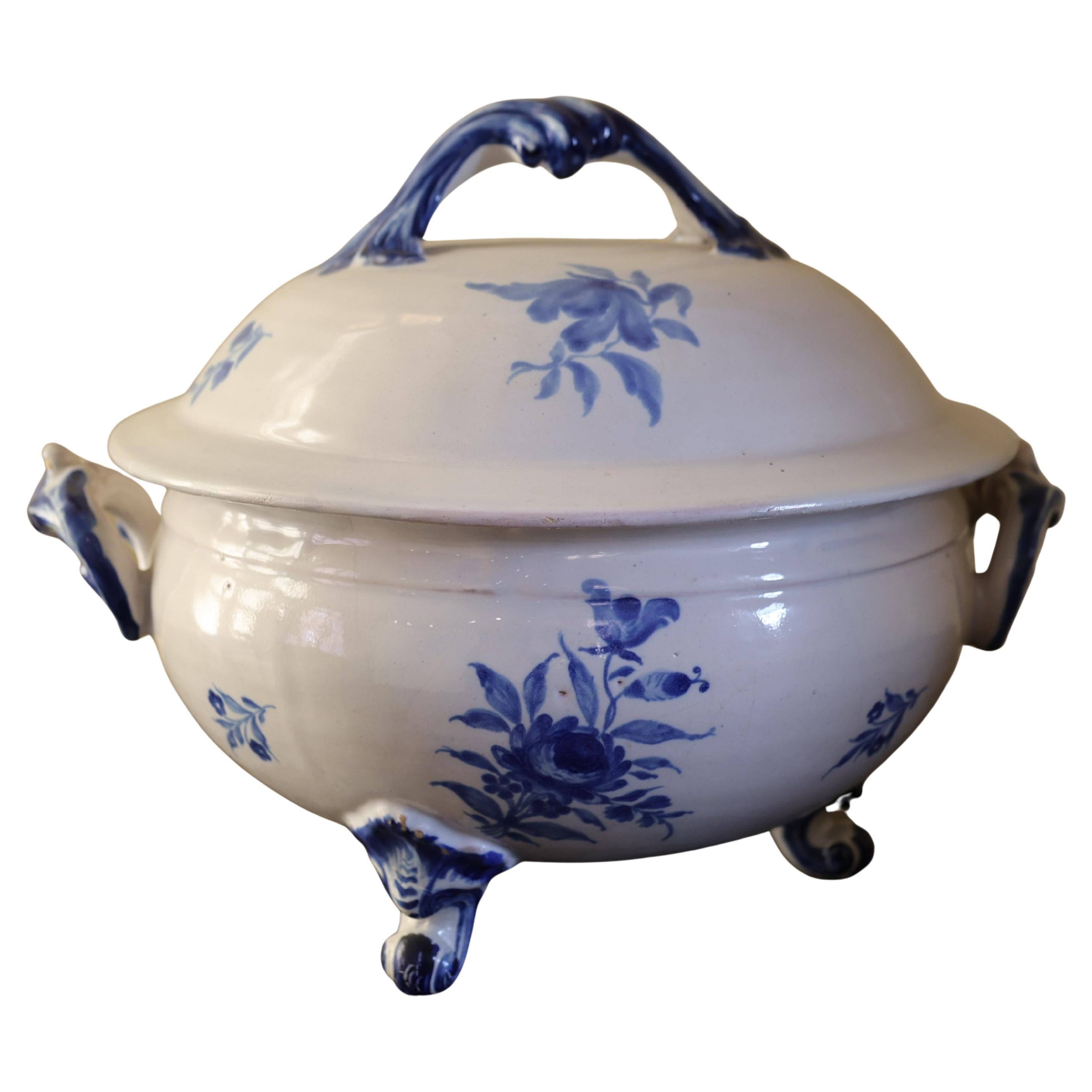 Sopera azul y blanca de Swedish Rörstrand