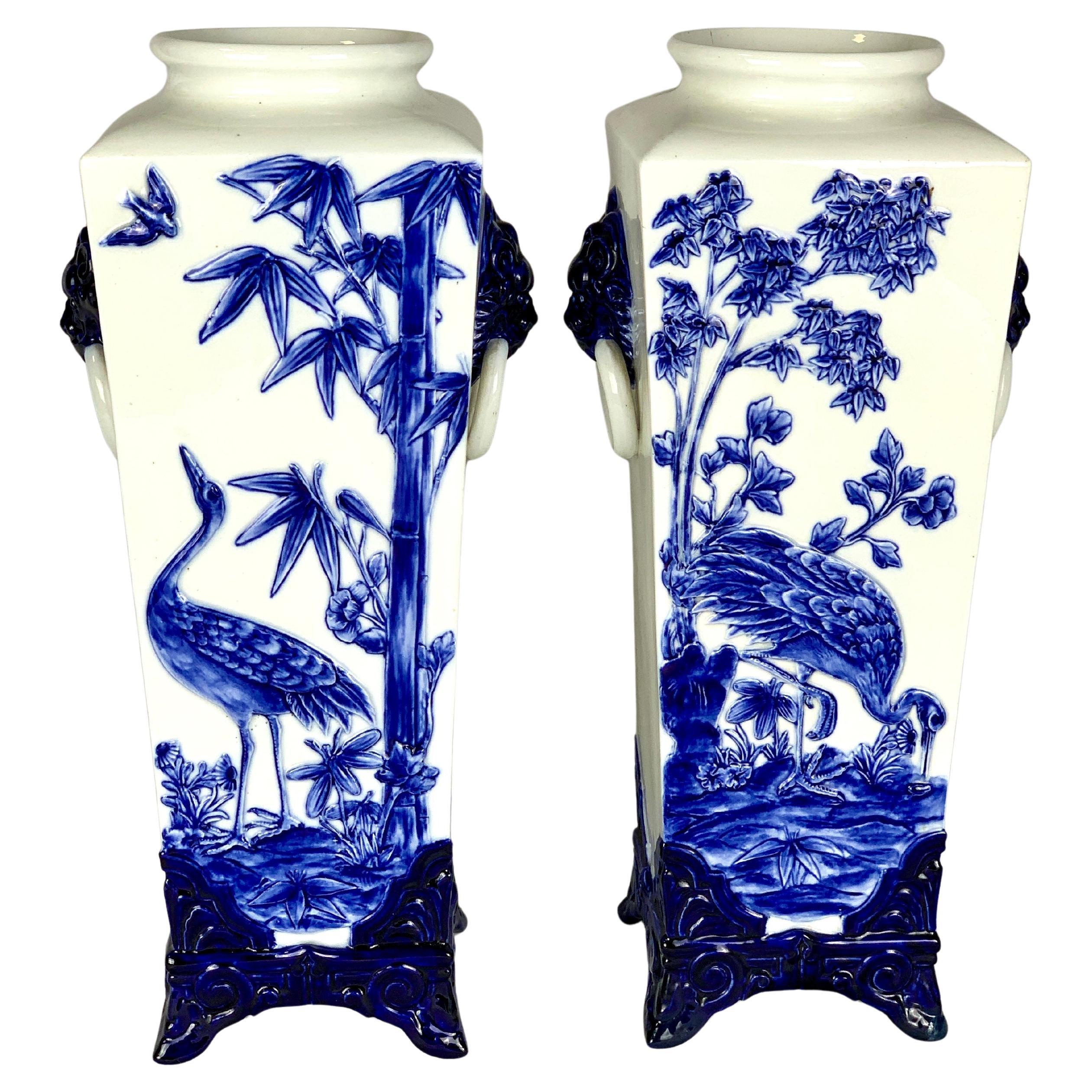 Vasi in porcellana blu e bianca Worcester Inghilterra Periodo Estetico Circa 1870 in vendita