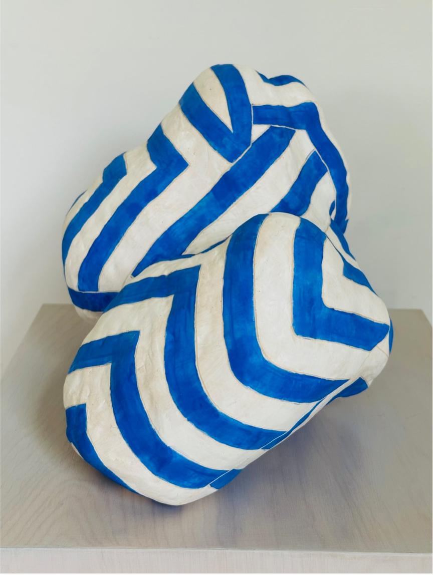 Clay blue and white zigzag table sculpture  For Sale