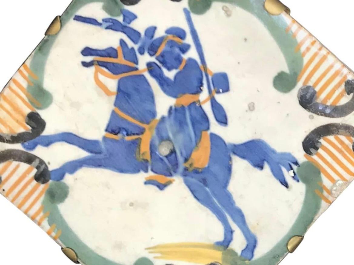 Azulejo Ecuestre Napolitano Azul y Amarillo Napoleón III en venta