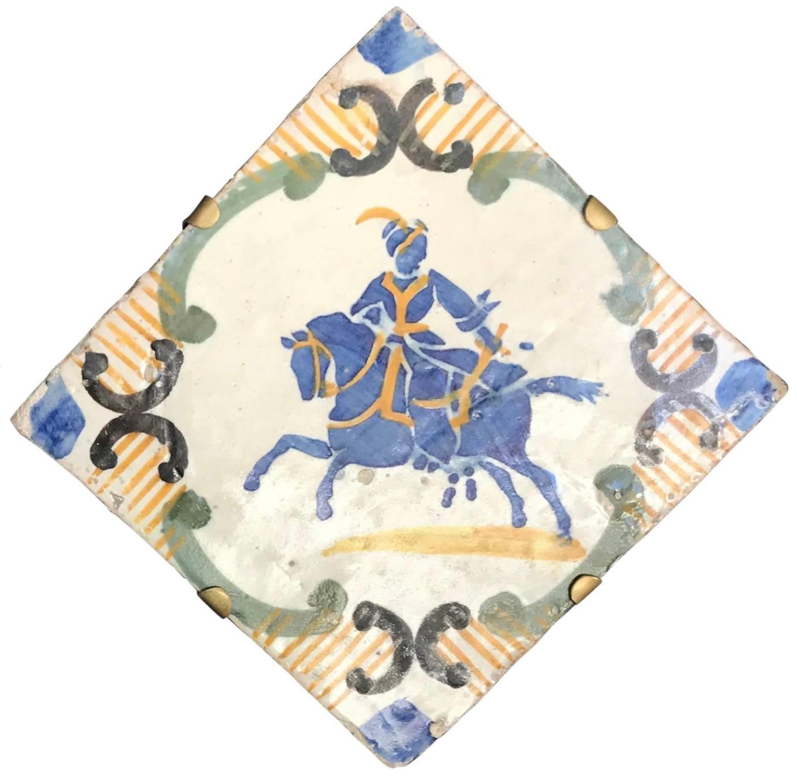 Smaltato Piastrella equestre napoletana blu e gialla in vendita