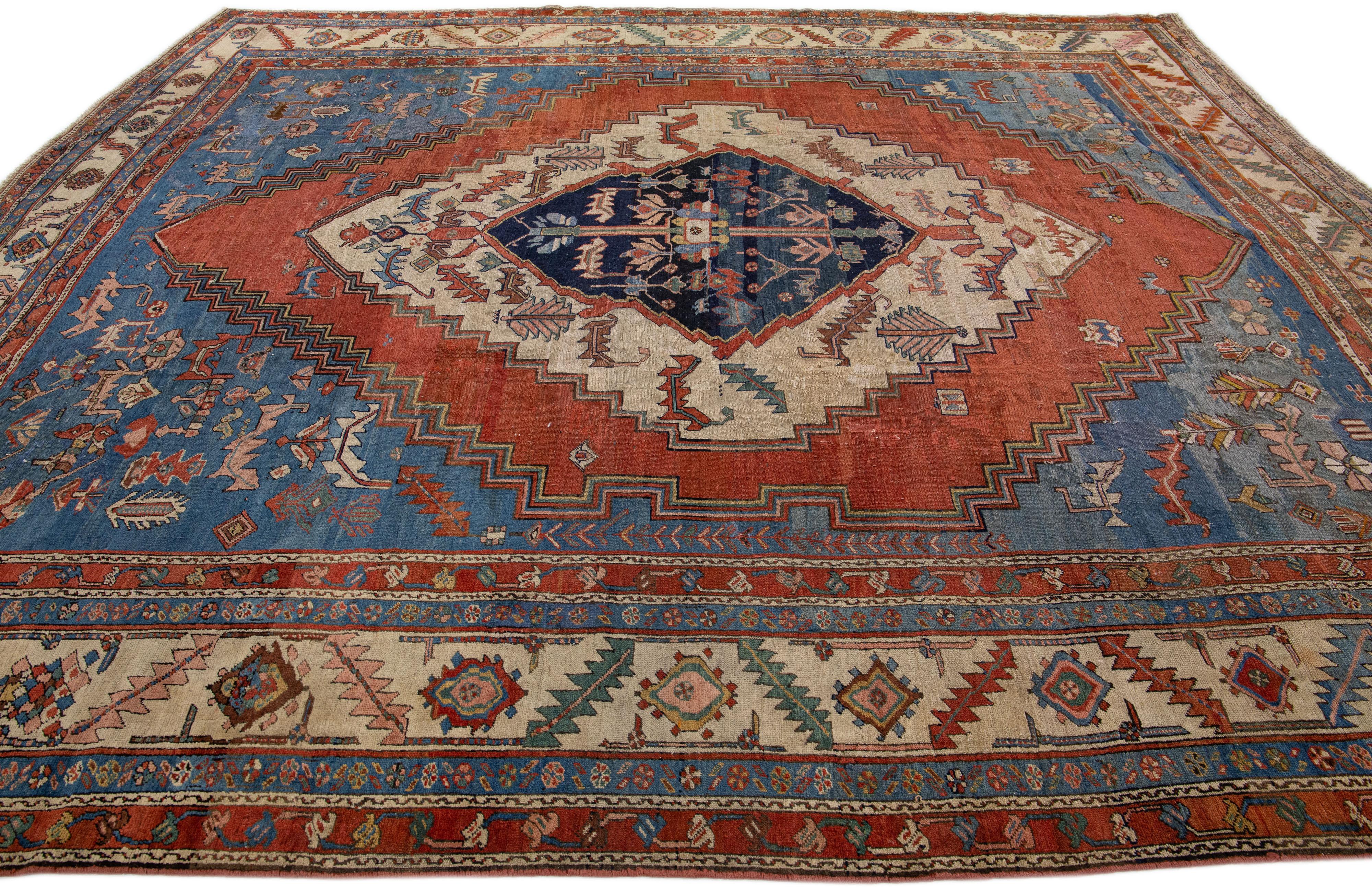 Blue Antique Bakshaish Persian Handmade Wool Rug with Medallion Motif For Sale 1