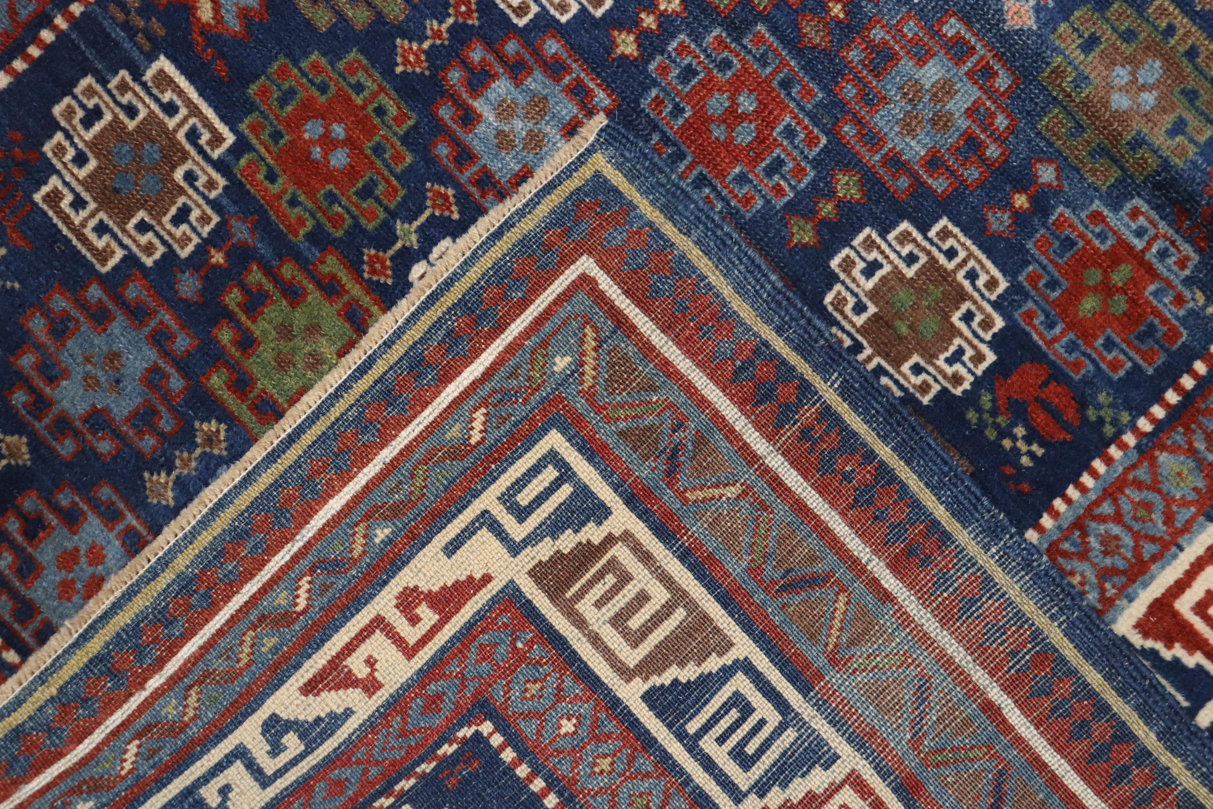 A Caucasian Kuba rug from the early 20th Century

Measures: 3'5'' x 5'

Antique Caucasian rugs from the Shirvan district village are still considered one of the best decorative and collector type of rugs from that the Caucasian regions/villages.