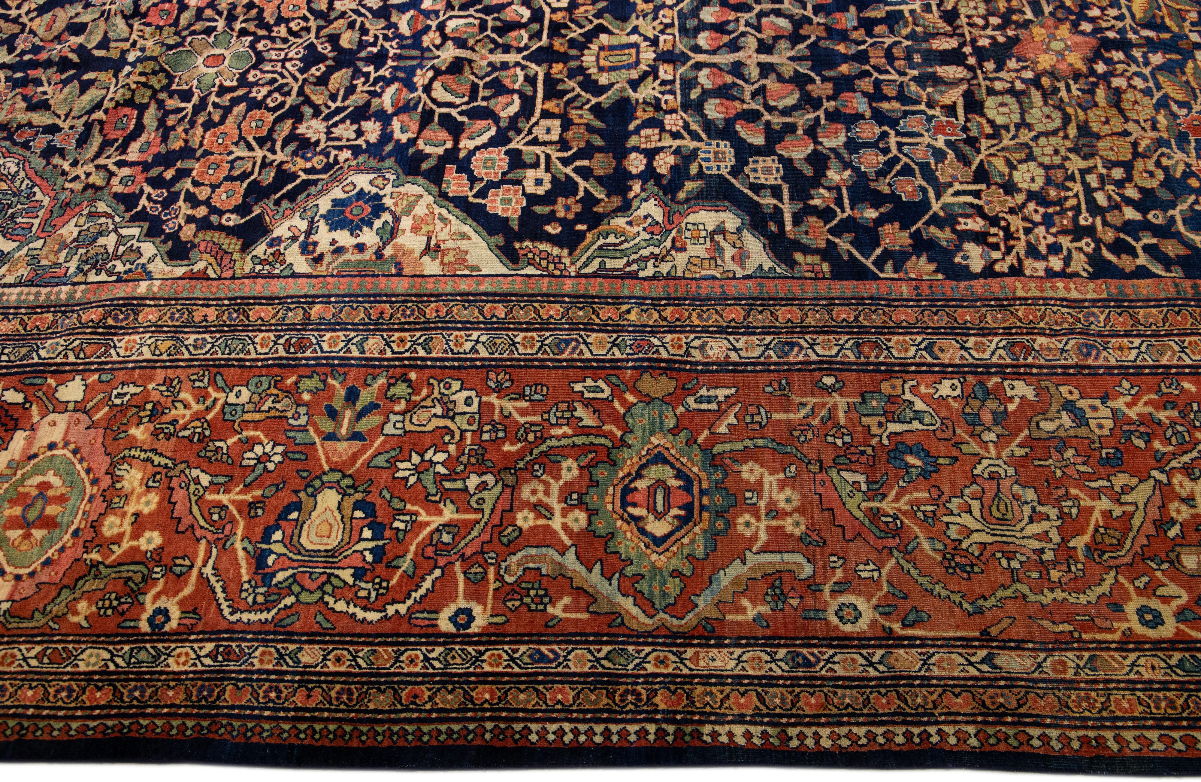 Blauer antiker Farahan Handgefertigter übergroßer persischer Wollteppich in Blau mit Herati-Motiv im Zustand „Gut“ im Angebot in Norwalk, CT