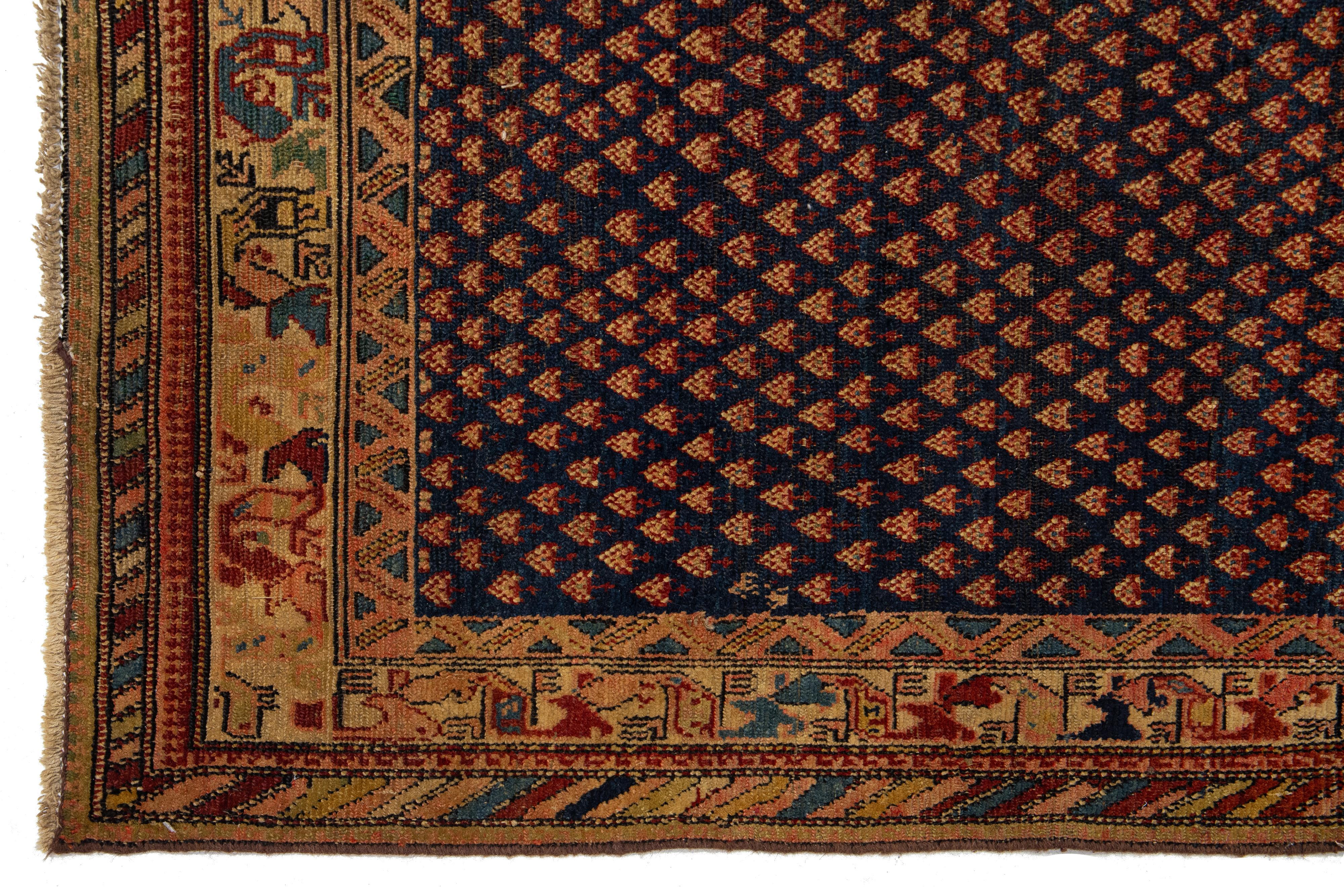 Tapis persan Malayer ancien bleu avec motif sur toute sa surface en vente 1