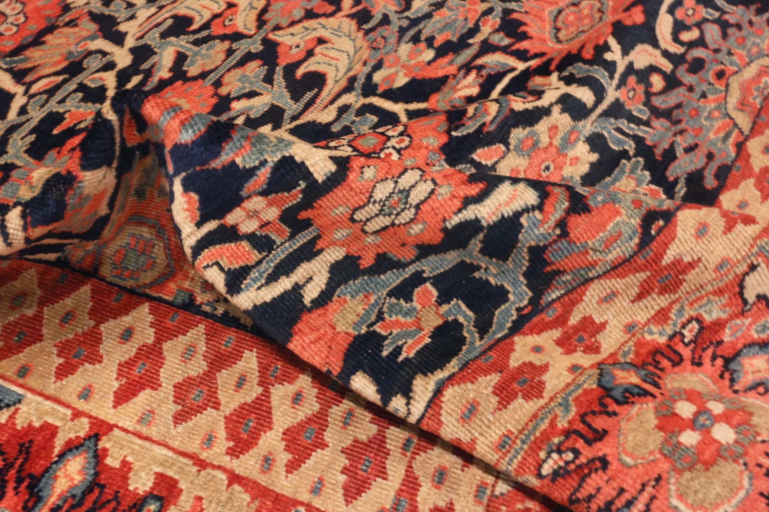 Perse Ancien tapis persan Sarouk Farahan. 8 pieds 2 po. x 10 pieds 2 po. en vente