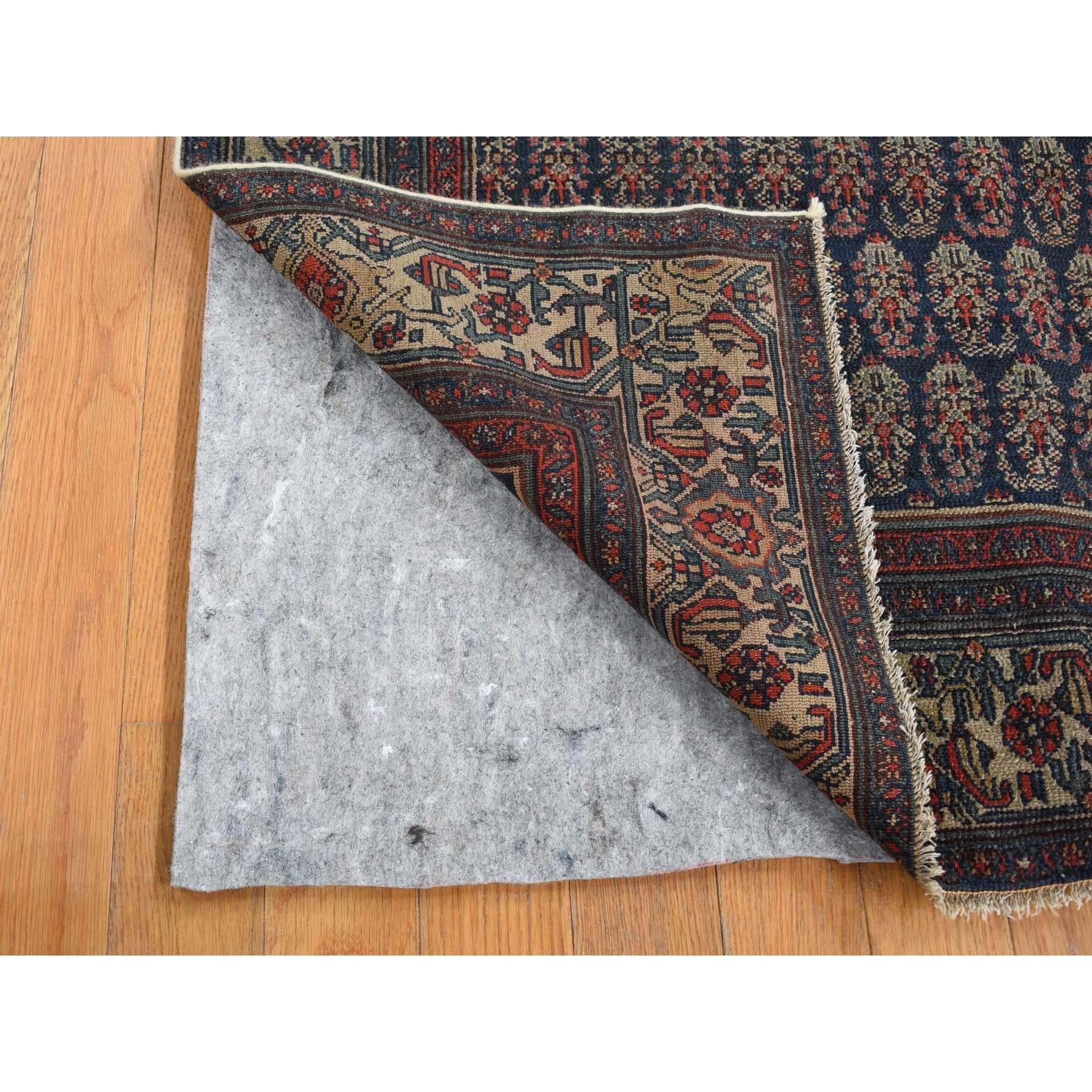 Perse Tapis persan ancien Senneh bleu à motifs intégraux noués à la main et nettoyés à la main en vente