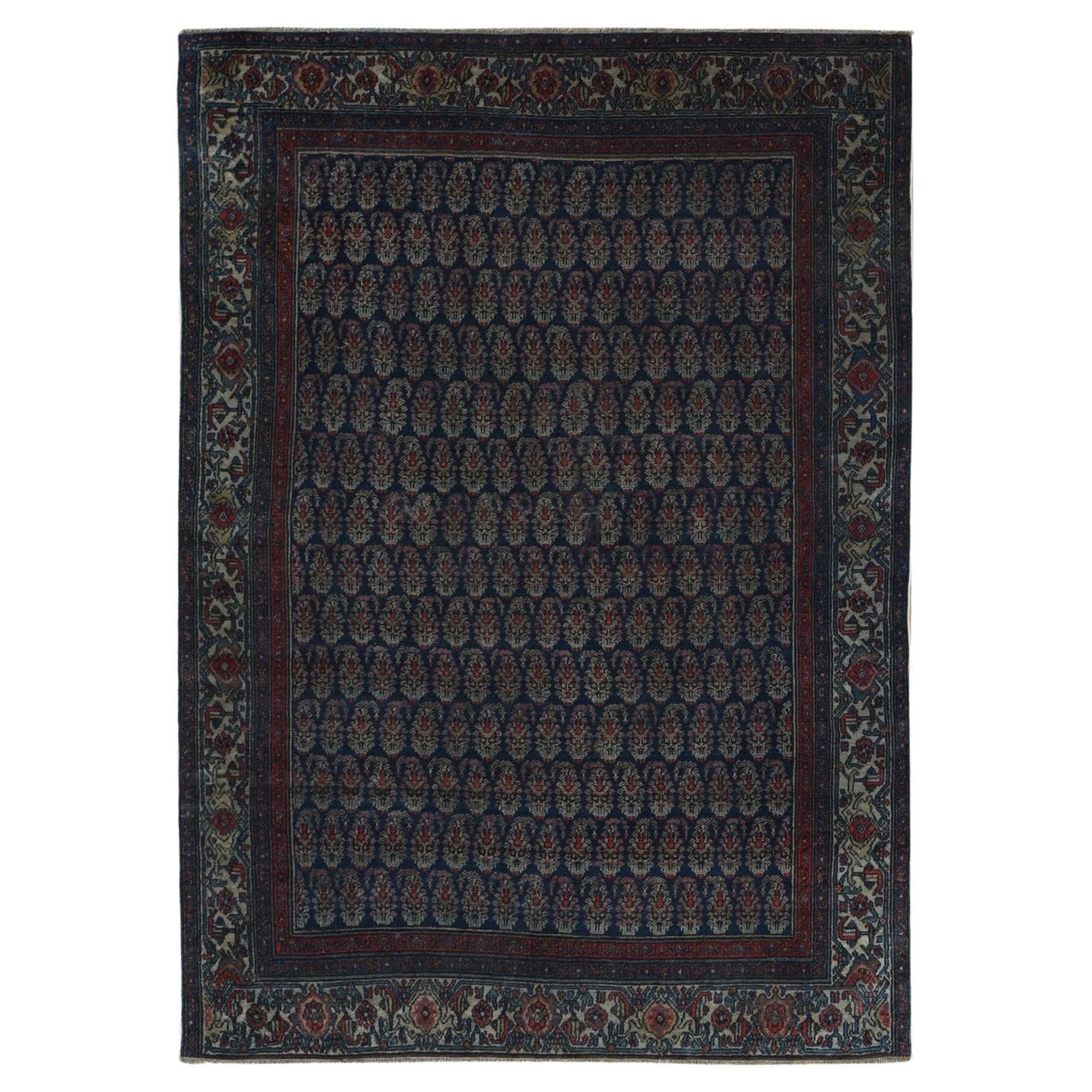 Tapis persan ancien Senneh bleu à motifs intégraux noués à la main et nettoyés à la main