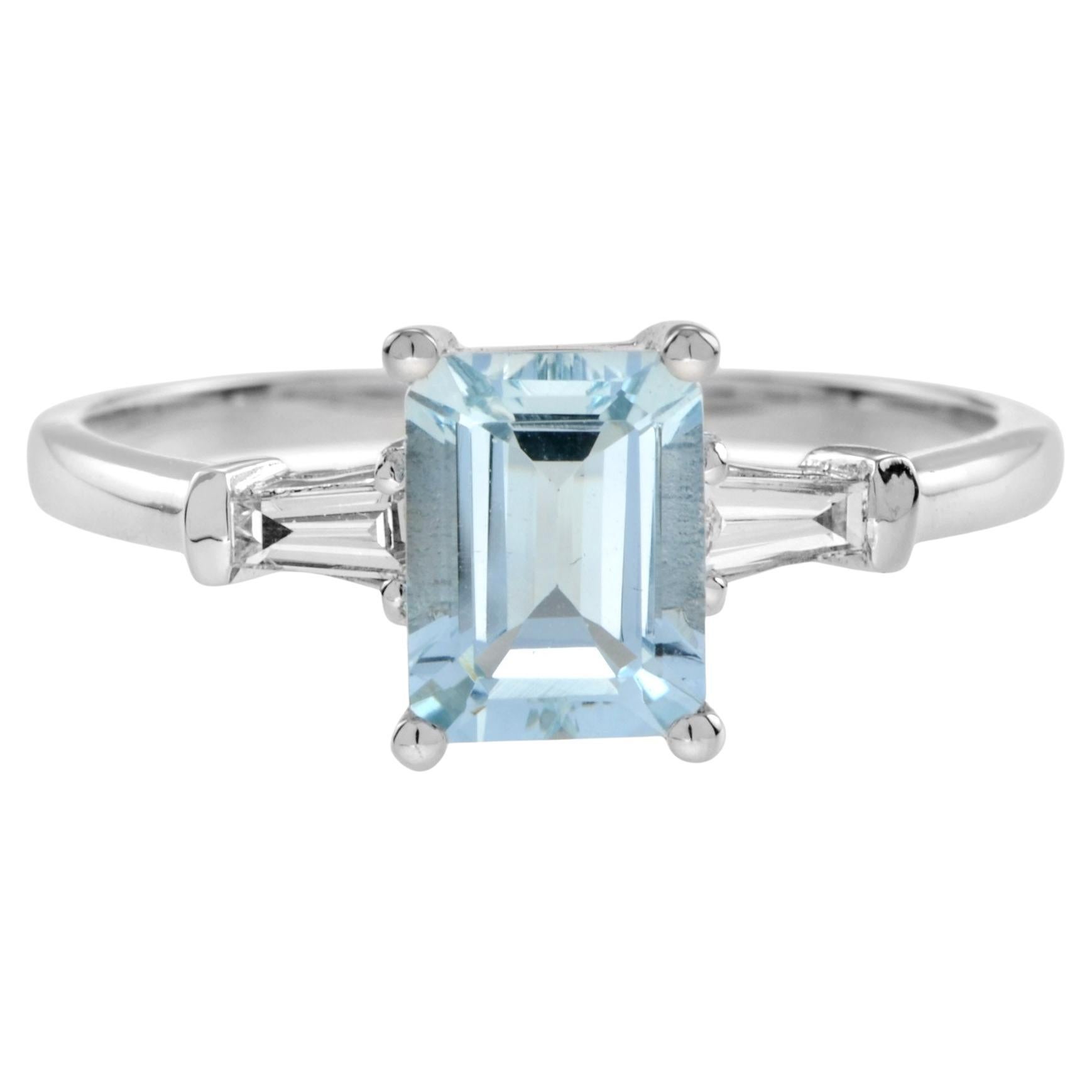 Anello di fidanzamento con acquamarina blu e diamante baguette solitario in oro bianco 14K in vendita