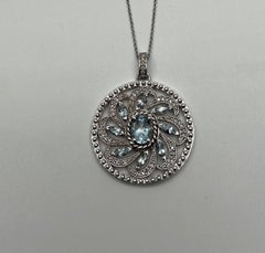 Blauer Aquamarin Blumenmotiv Diamant 14K Weißgold Anhänger Medaillon Halskette