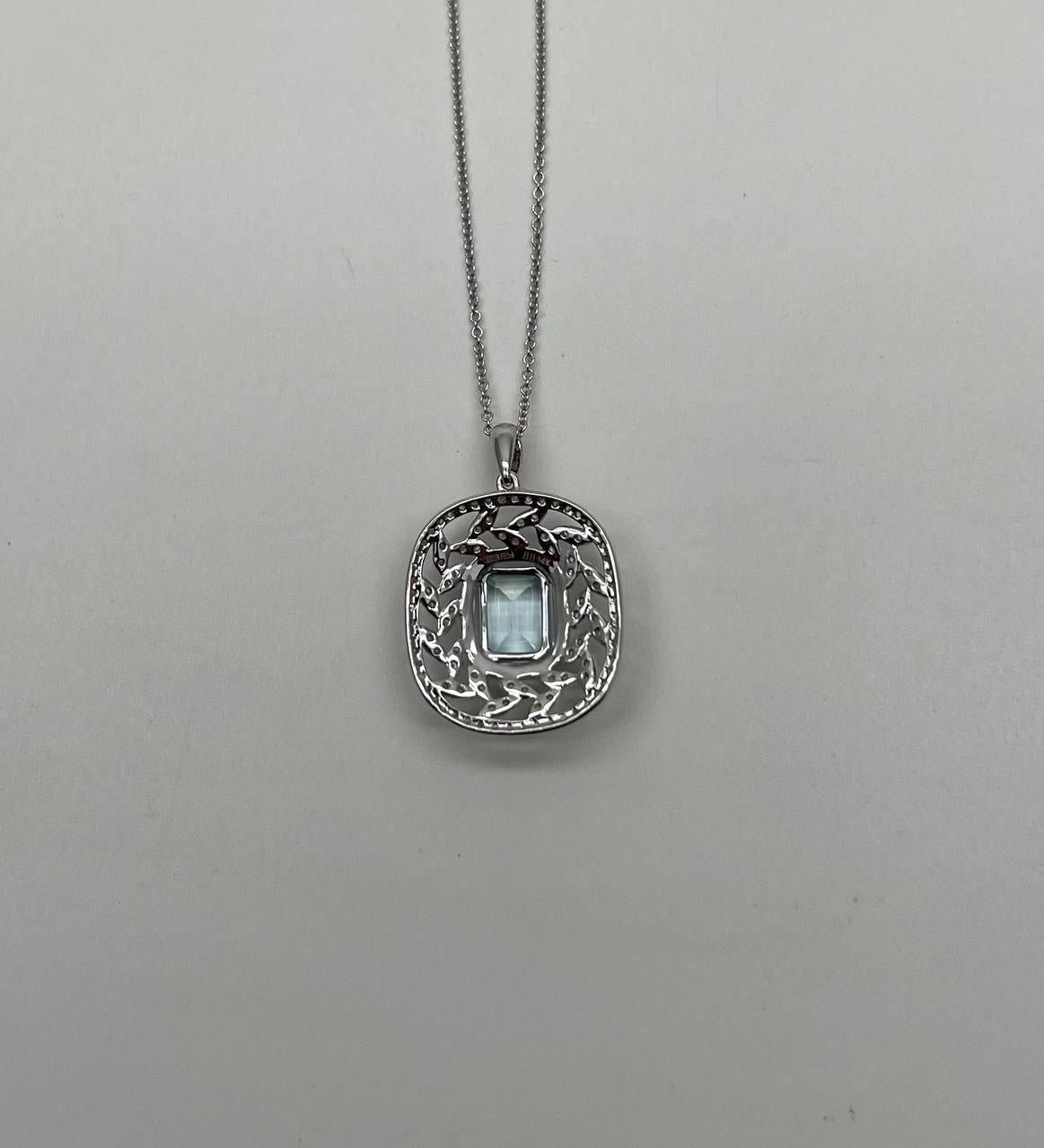 Mixed Cut Blue Aquamarine Leaf Leaves Wreath Diamond Halo 14K White Gold Pendant Necklace For Sale