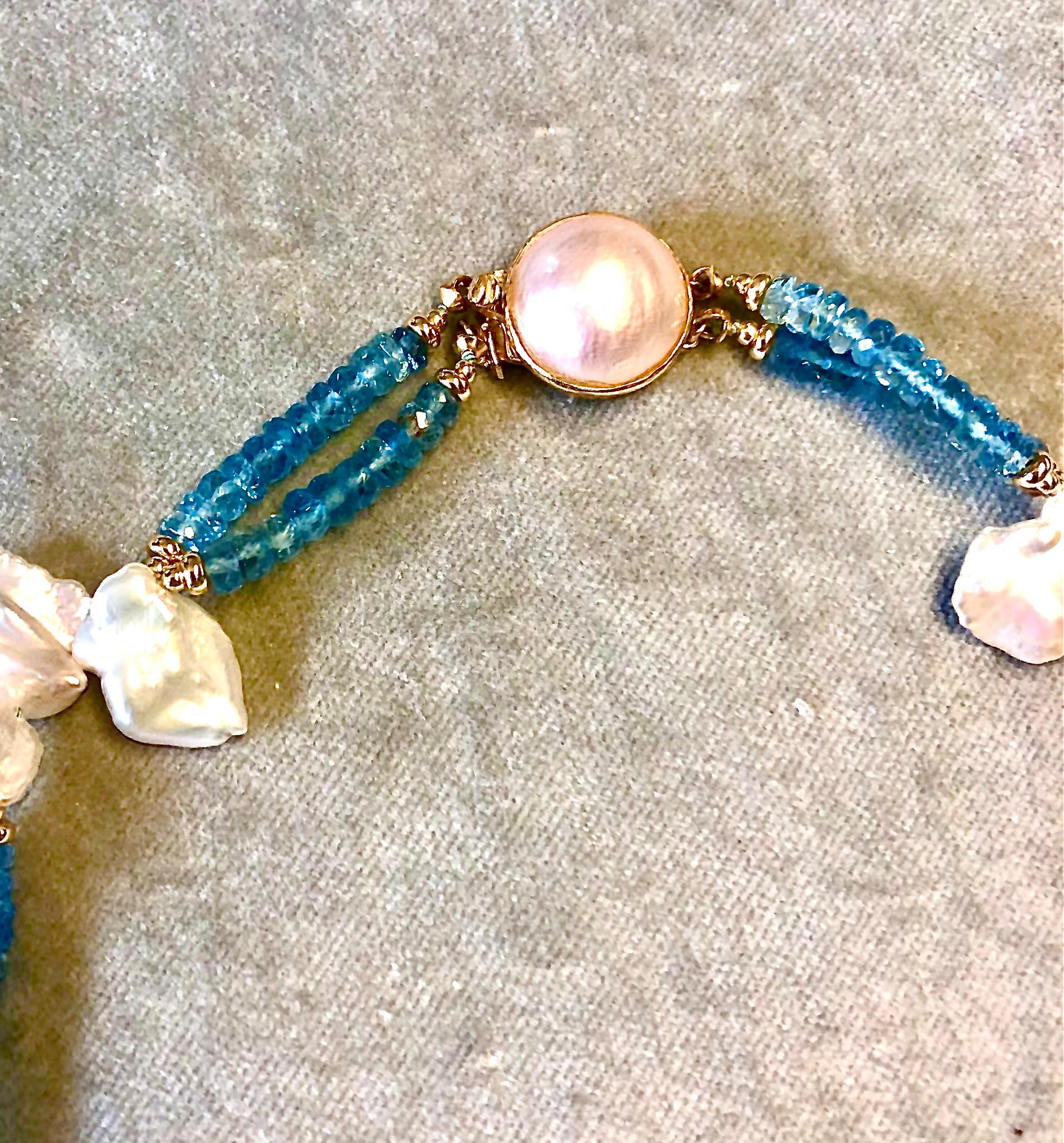 Halskette aus 14 Karat Gelbgold mit blauen Aquamarin Rondellen und Keishi-Perlen im Zustand „Neu“ im Angebot in New Orleans, LA