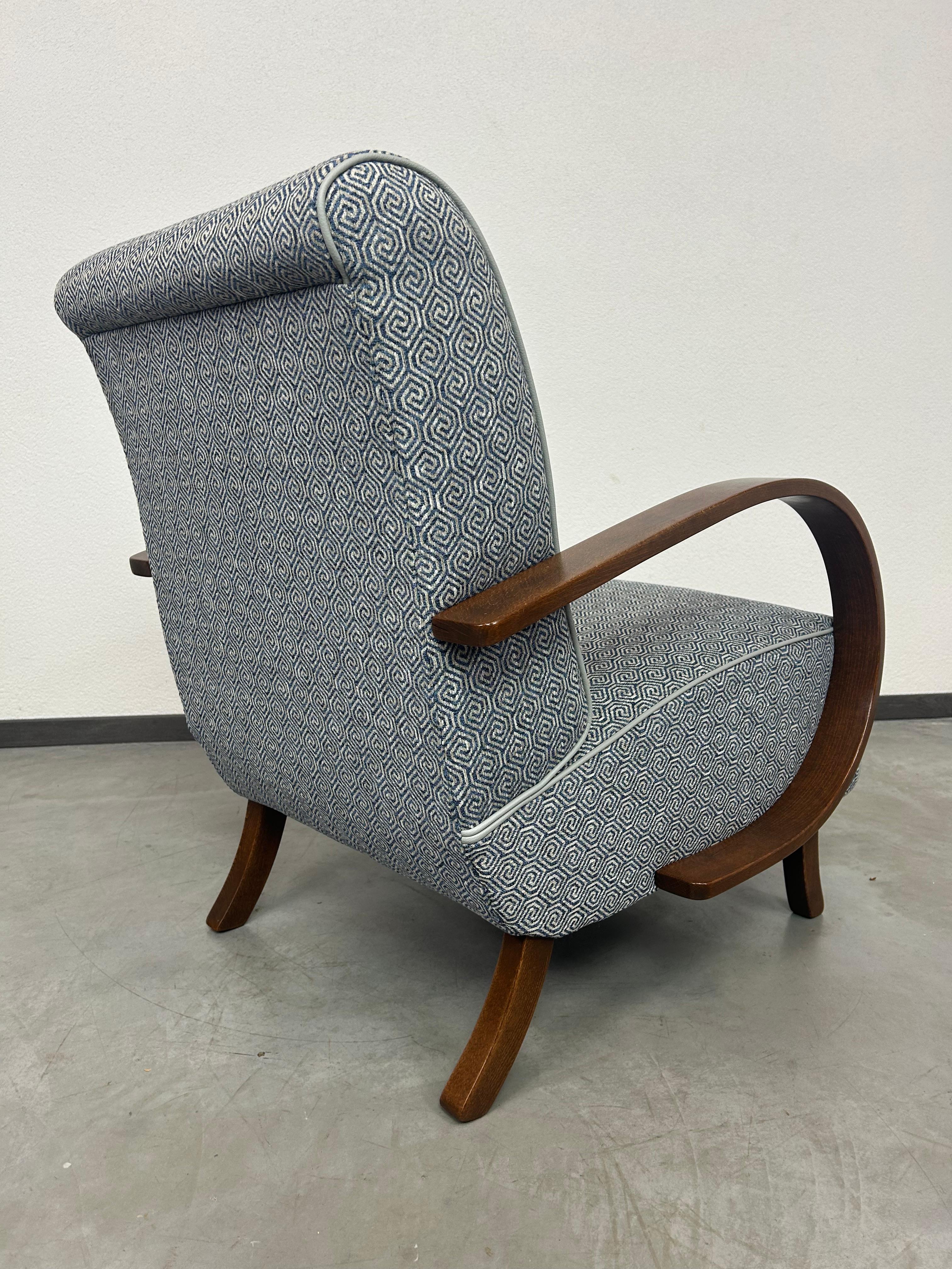 Poltrona art déco blu di Jindřich Halabala 1