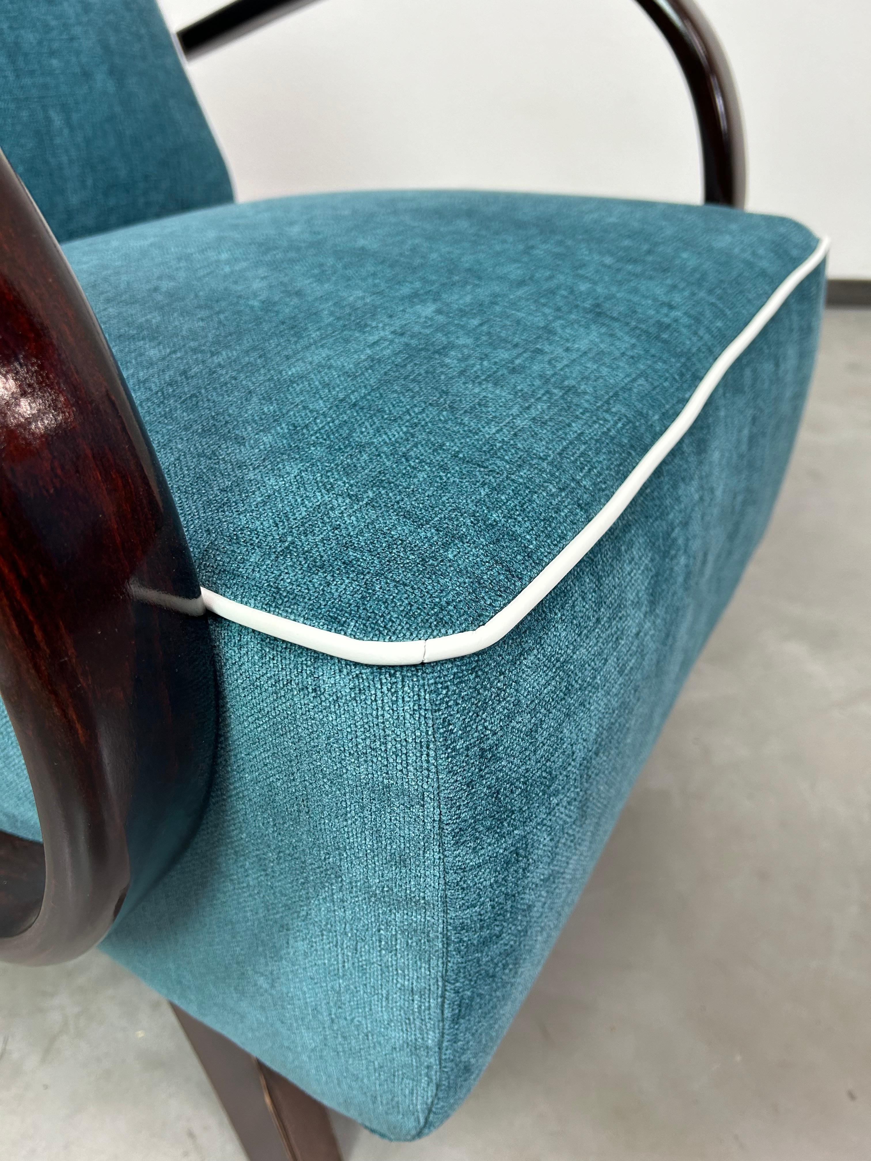 Fabric Blue art deco armchairs by Jindřich Halabala For Sale