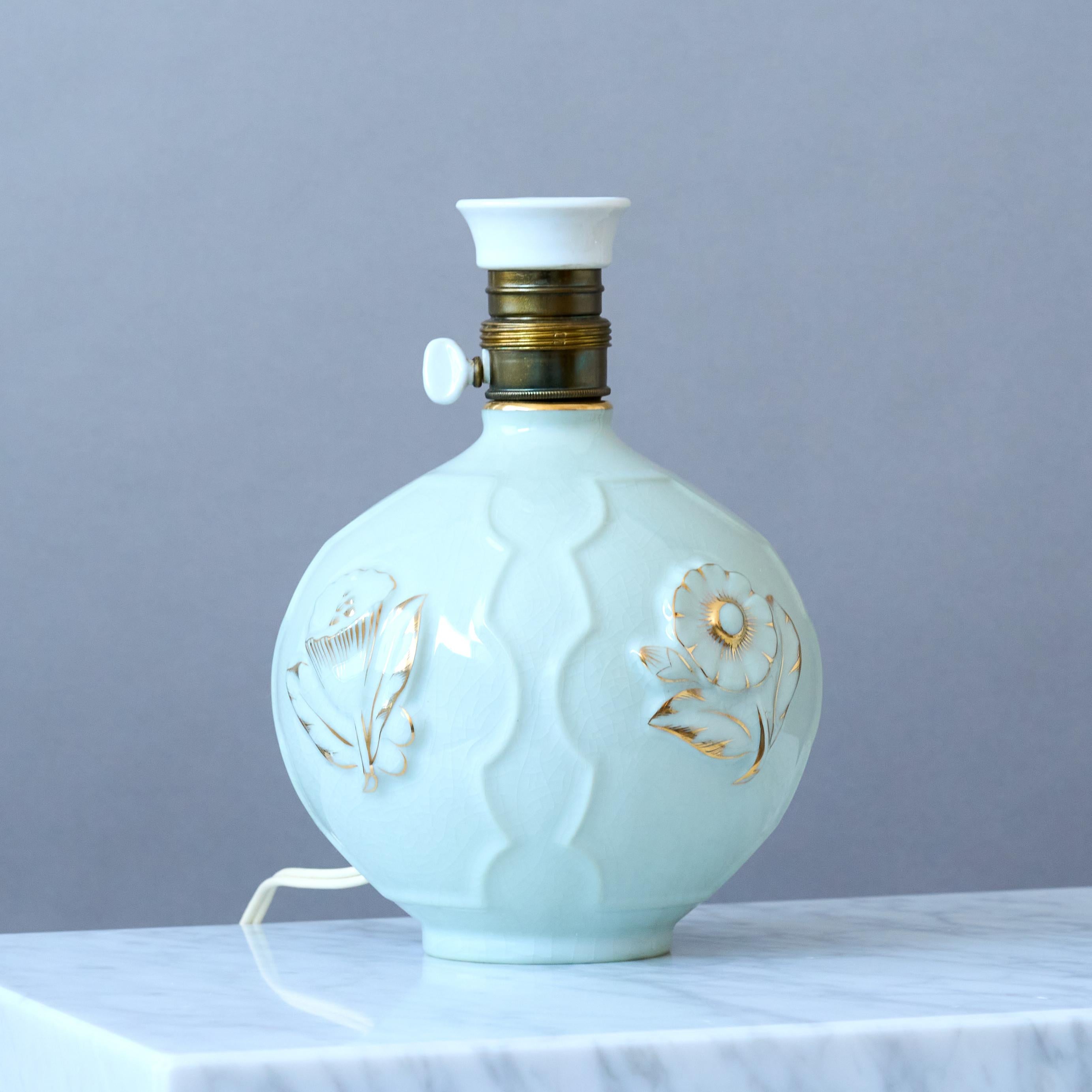 Blue Art Deco Table Lamp by Tyra Lundgren for ALP, Sweden, 1920s. Swedish Grace. For Sale 4