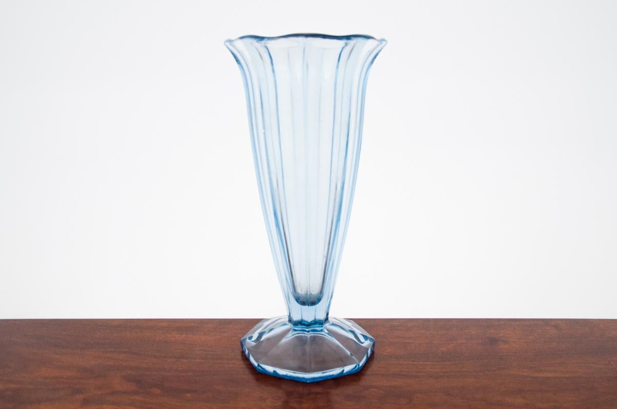 Mid-Century Modern Vase Art Déco bleu en vente