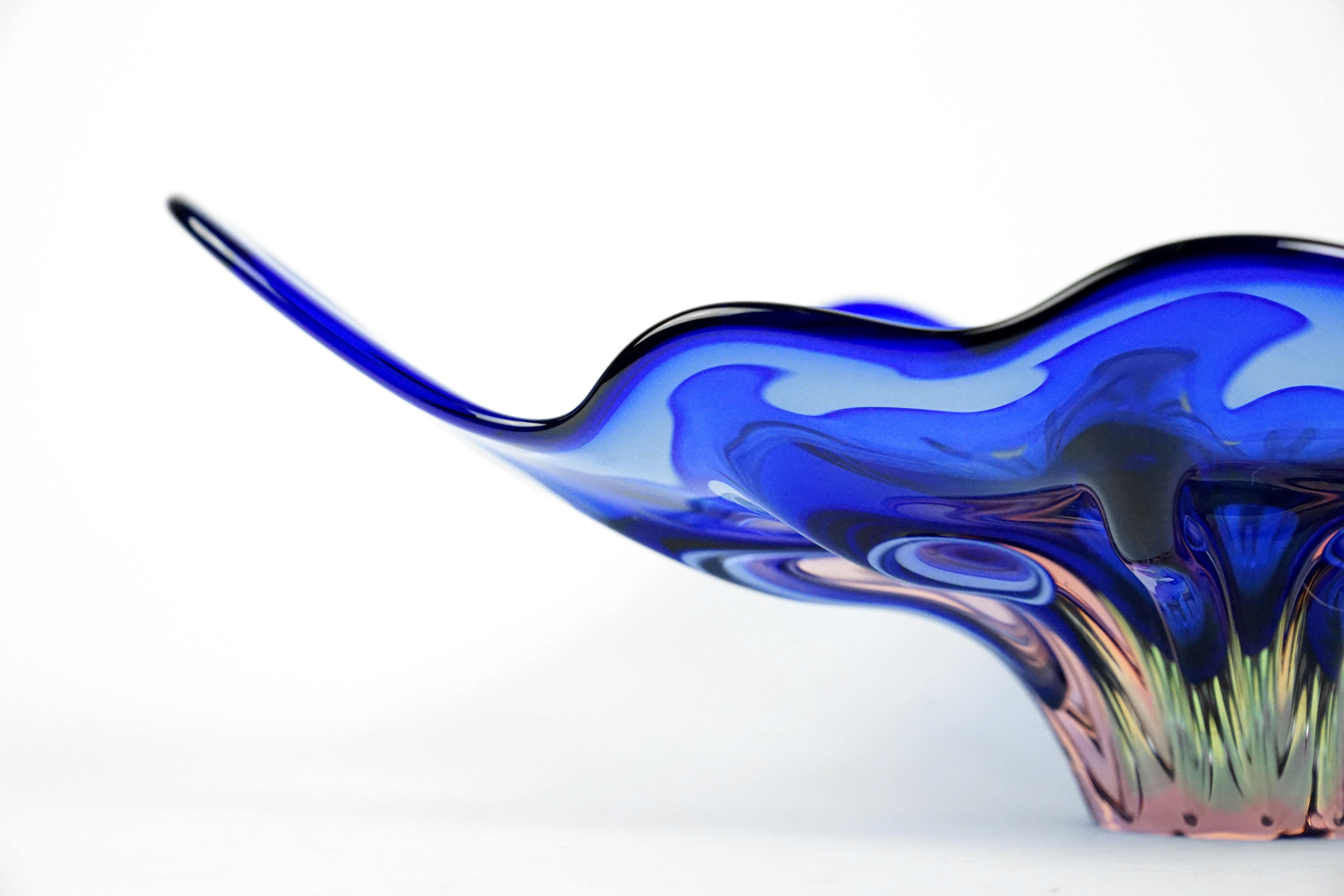 Blue Art Glass Bowl by Josef Hospodka for Chribska Glassmakers, 1960s For Sale 2