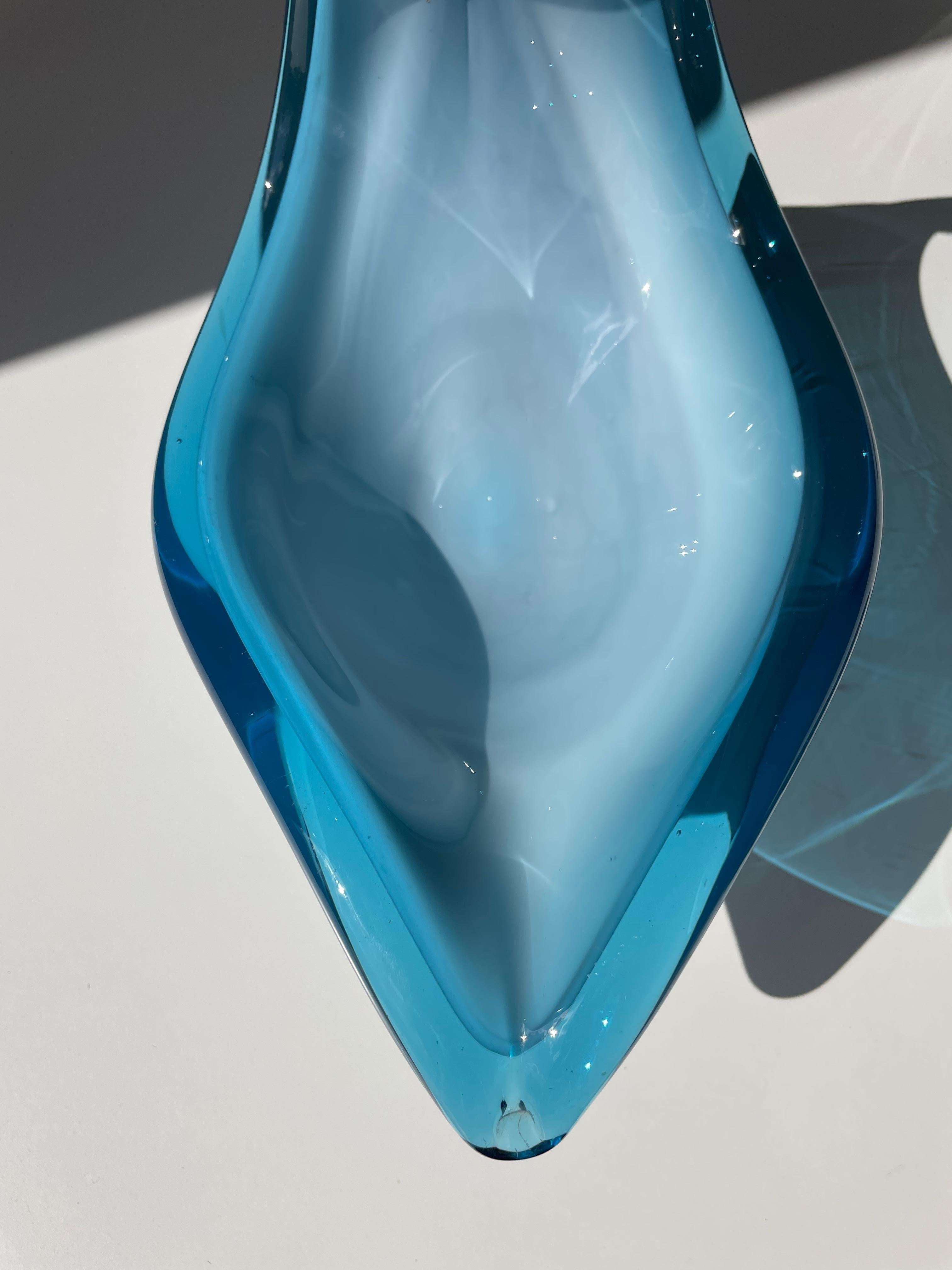 1950s Blue Art Glass Swan Neck Decorative Bowl For Sale 6