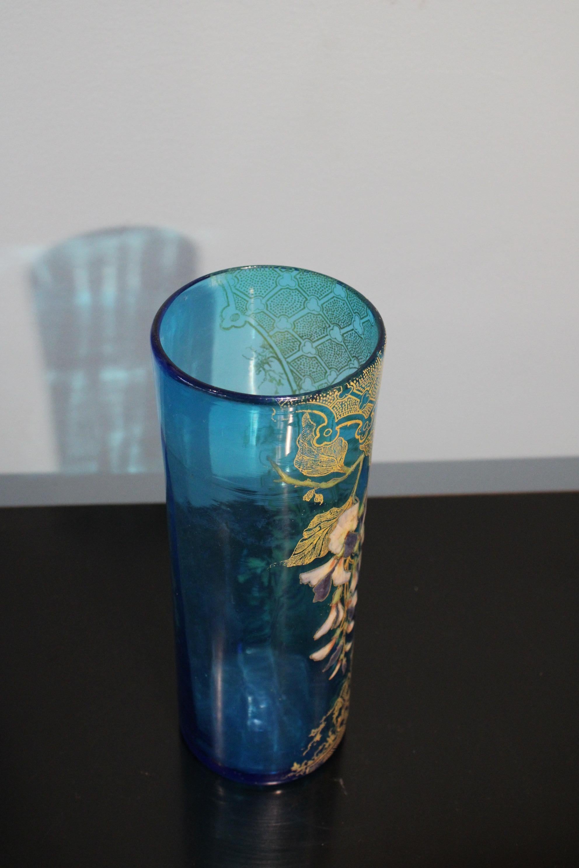 Verre Vase en verre bleu Art Nouveau, attribué à Legras en vente