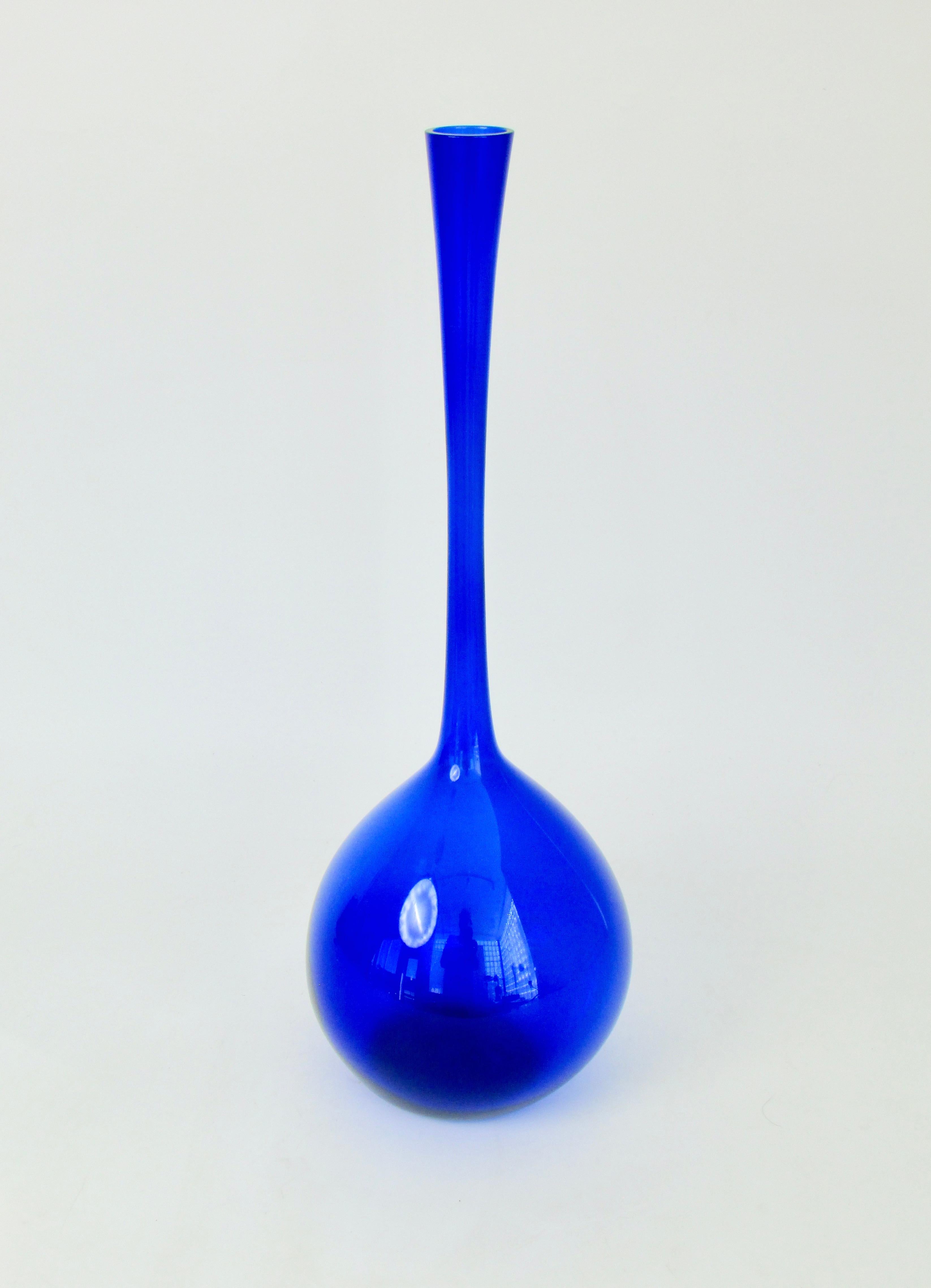 Hand-Crafted Blue Arthur Percy for Gullaskruf Swedish Glass Bulbous Base Bottle Vase For Sale