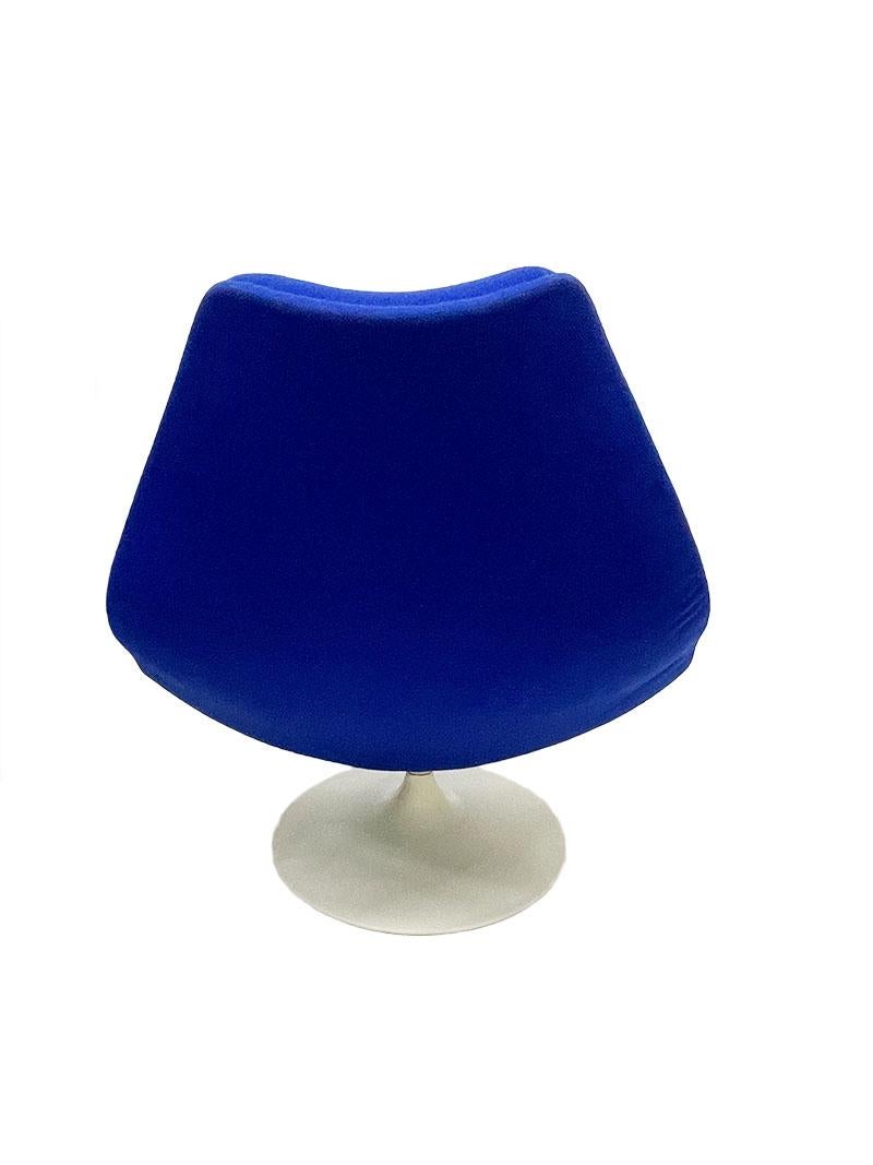 Metal Blue Artifort F588 chair, by Geoffrey D. Harcourt, 1960s For Sale