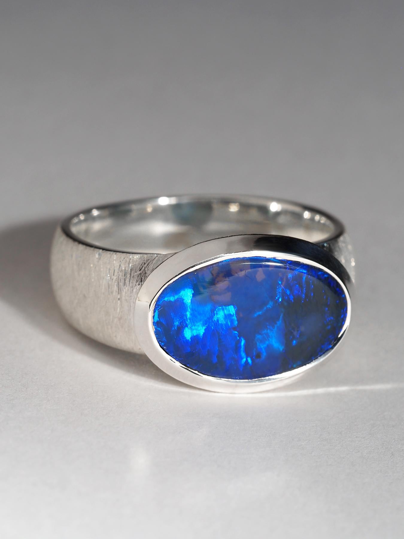 Bague en argent et opale d'Australie bleue en forme de tempête de neige éclairée, bijouterie d'opale bleue 3 carats Neuf - En vente à Berlin, DE