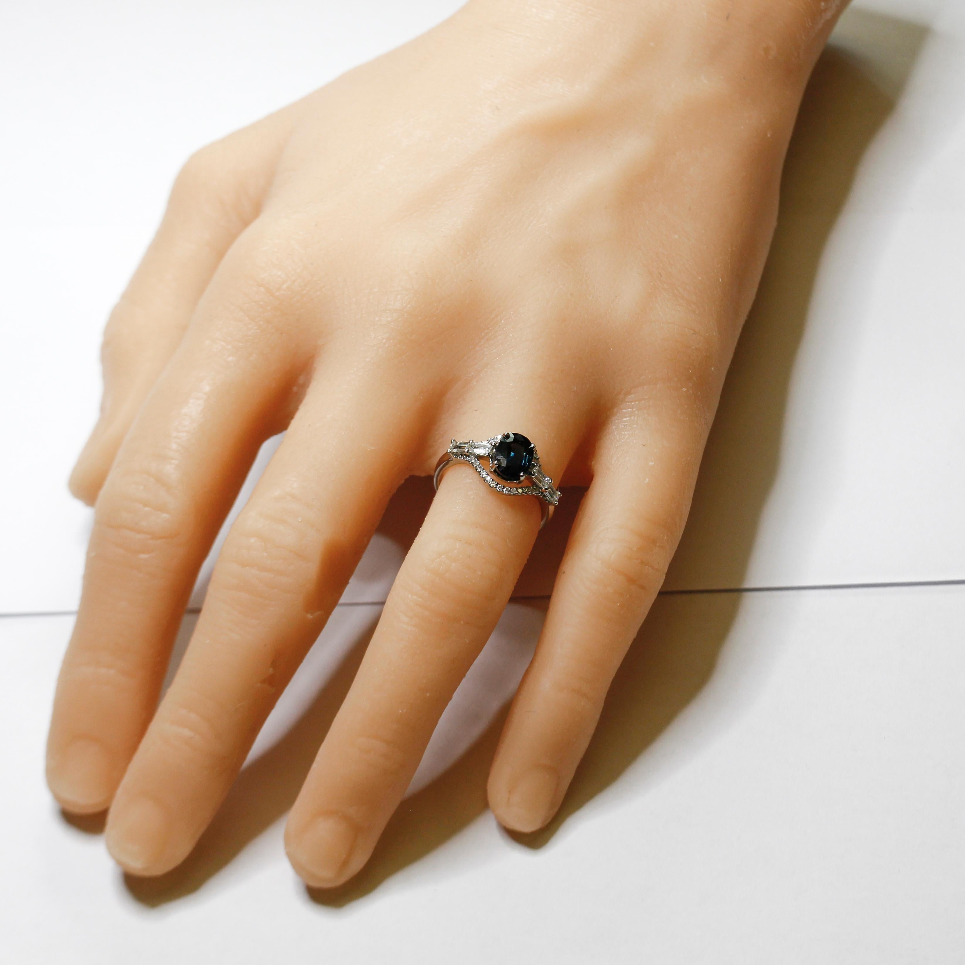 Blue Australian Sapphire & Diamond Dress Ring, Engagement Ring For Sale 4