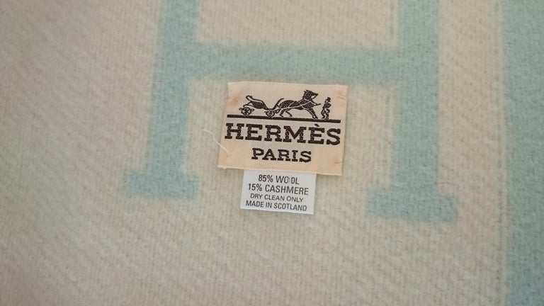 Blue Avalon Wool and Cashmere Hermès Blanket - 140 x 110 cm (55.1 x 43. ...