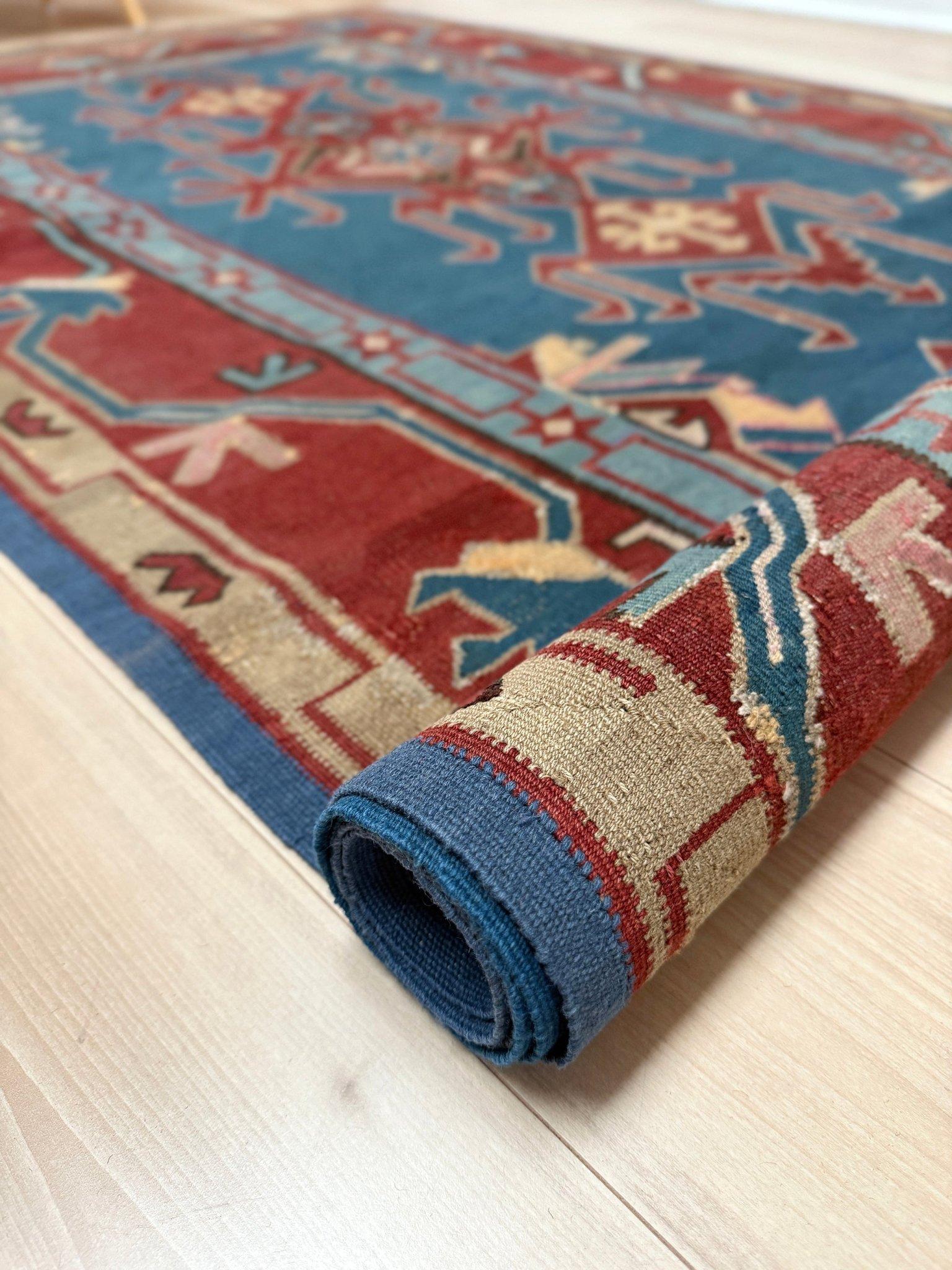 Kilim caucasien Avar bleu • Tapis de course vintage en laine tissée à plat • 4′6″×10′ • 1930s en vente 6