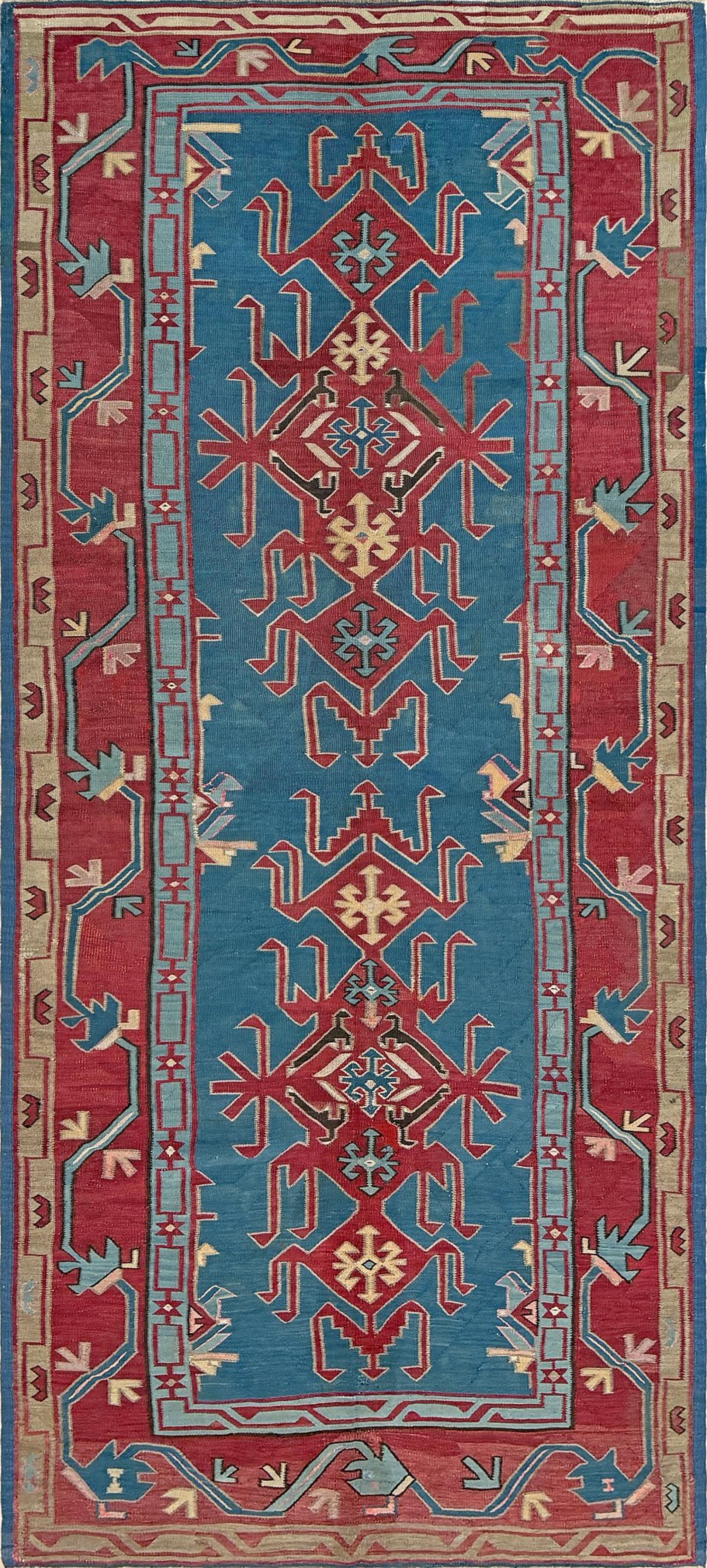 Tribal Kilim caucasien Avar bleu • Tapis de course vintage en laine tissée à plat • 4′6″×10′ • 1930s en vente