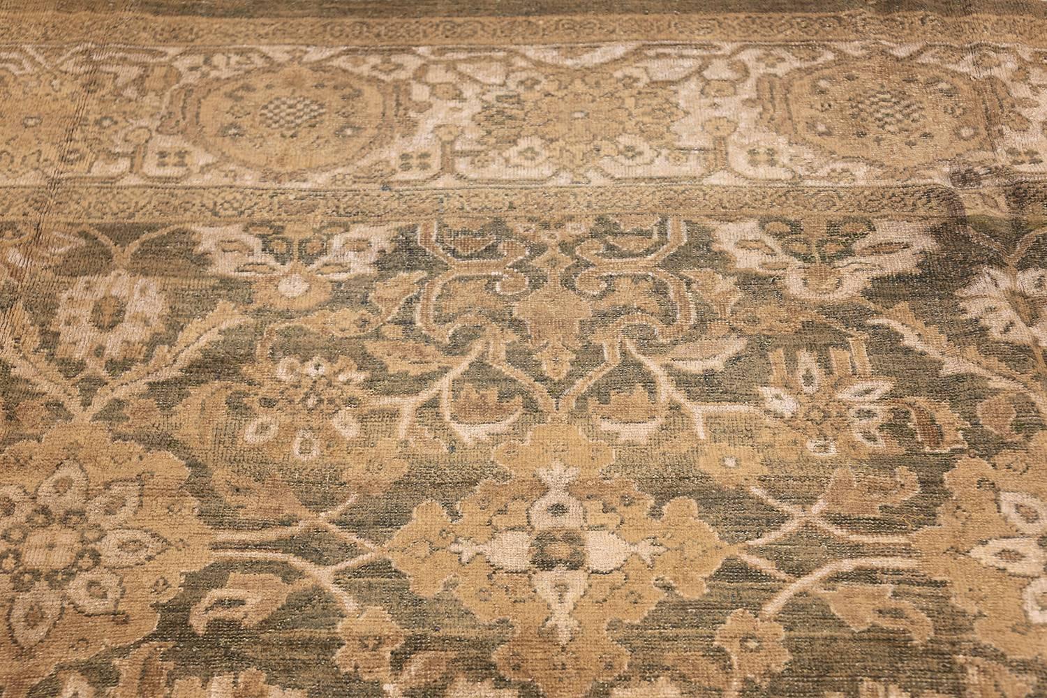 Hand-Knotted Antique Persian Sultanabad Rug. 11 ft 4 in x 16 ft 10 in For Sale