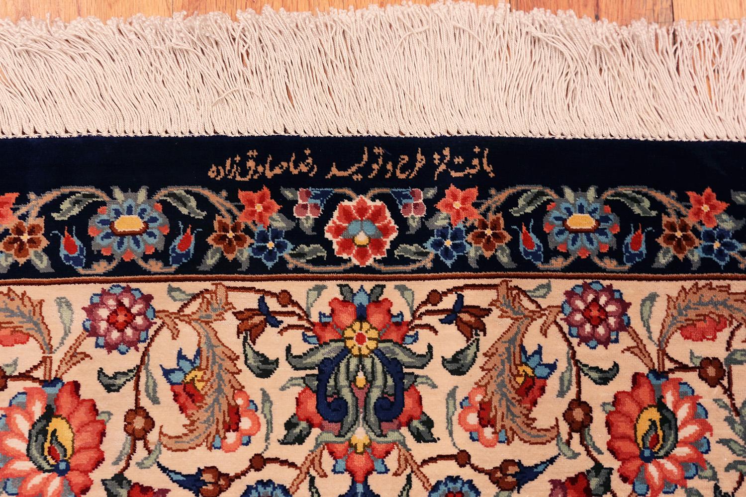 Vintage Persian Silk Qum Rug. 3 ft 4 in x 5 ft 2 in In Good Condition For Sale In New York, NY