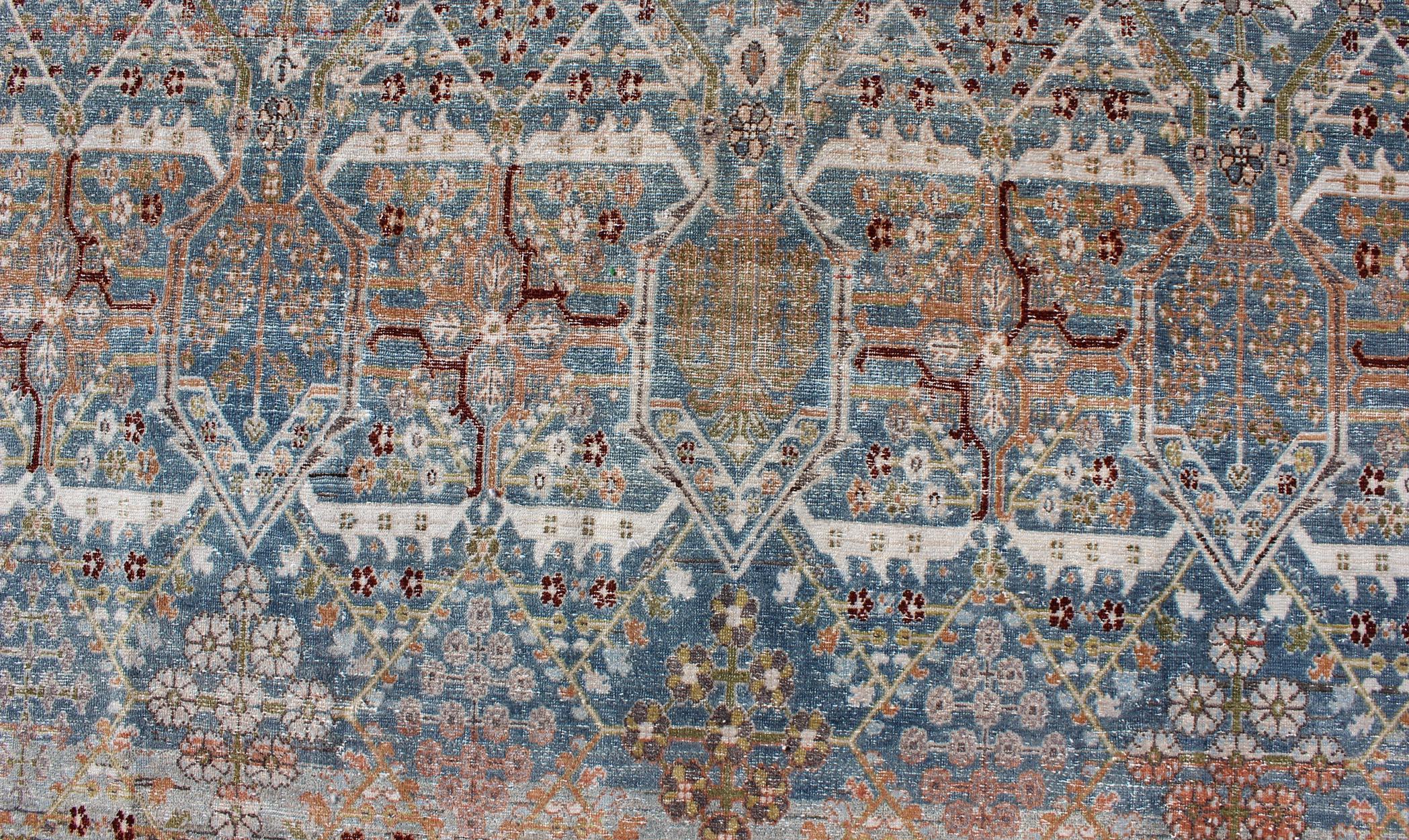 Tapis persan ancien Joshegan à fond bleu avec motif sous-géométrique sur toute sa surface en vente 2
