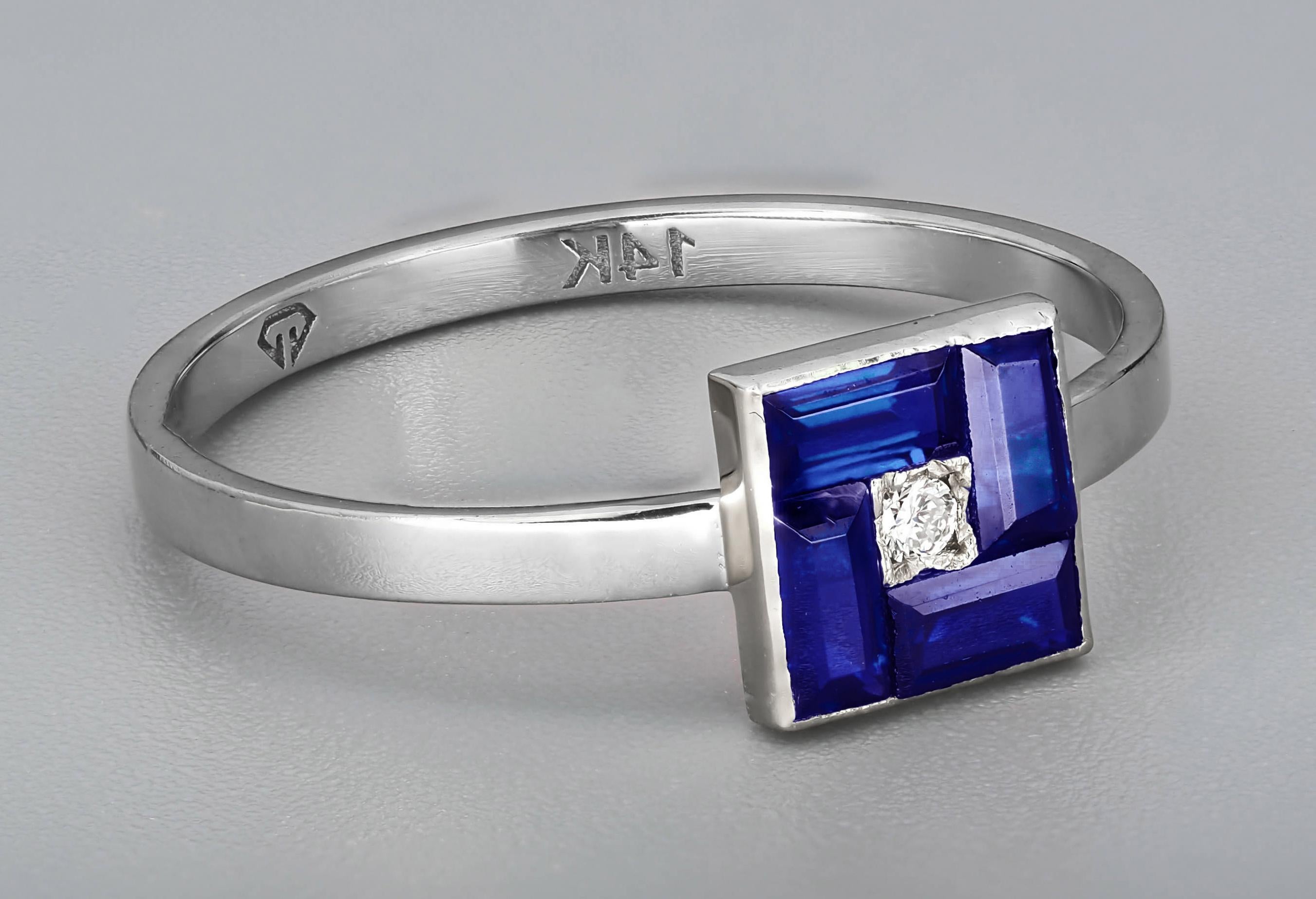 For Sale:  Blue baguette 14k gold ring 2