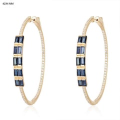 Blaue Baguette-Diamanten mit Pflasterung 14K Gold Hoop Ohrringe