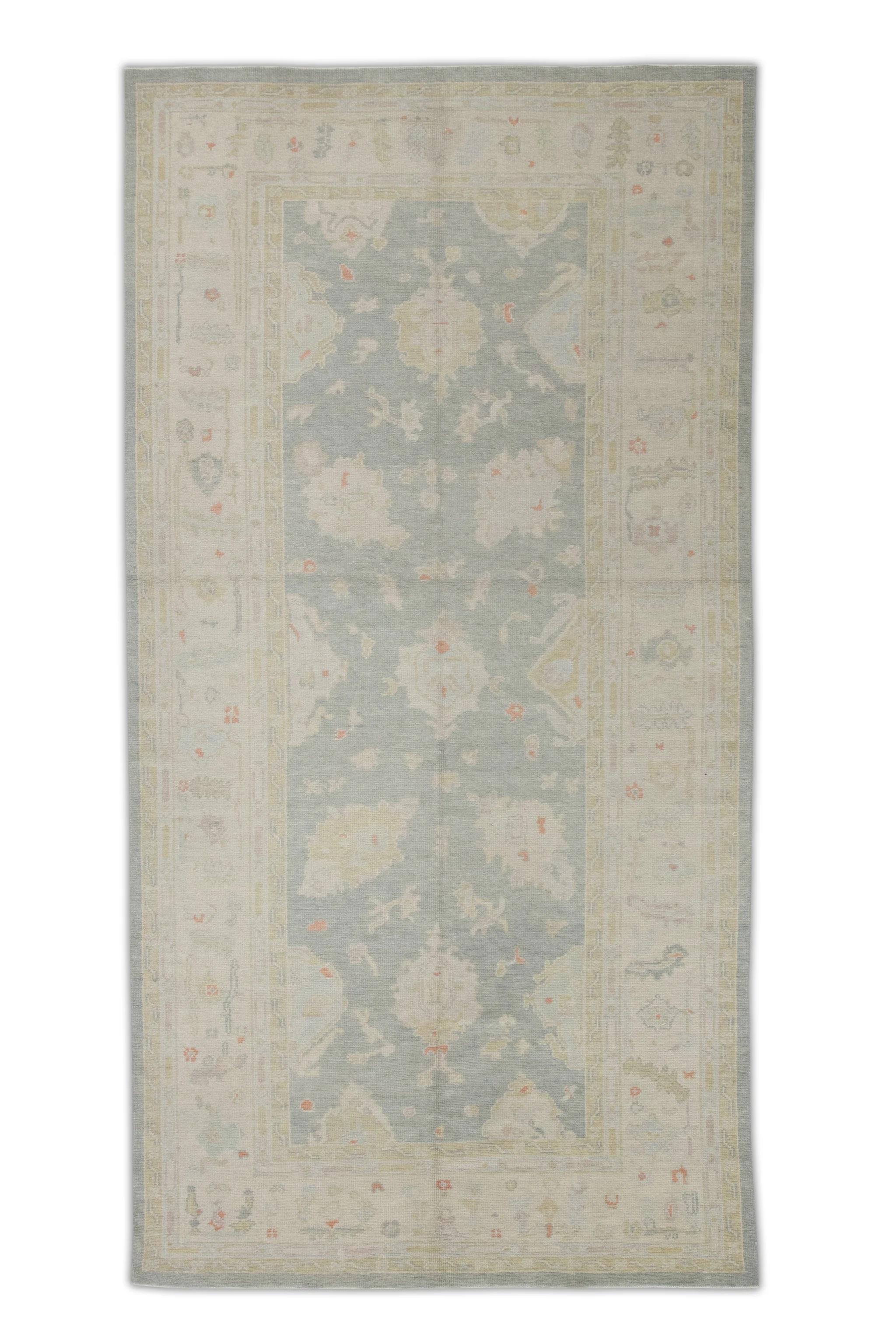 Türkischer Oushak-Läufer aus handgewebter Wolle in Blau & Beige 5'7