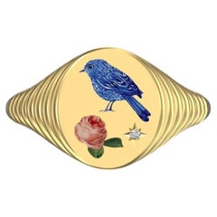Blauer Vogel- und rosafarbener Rosenmuster-Ring, 18 Karat Gelbgold mit Diamant 