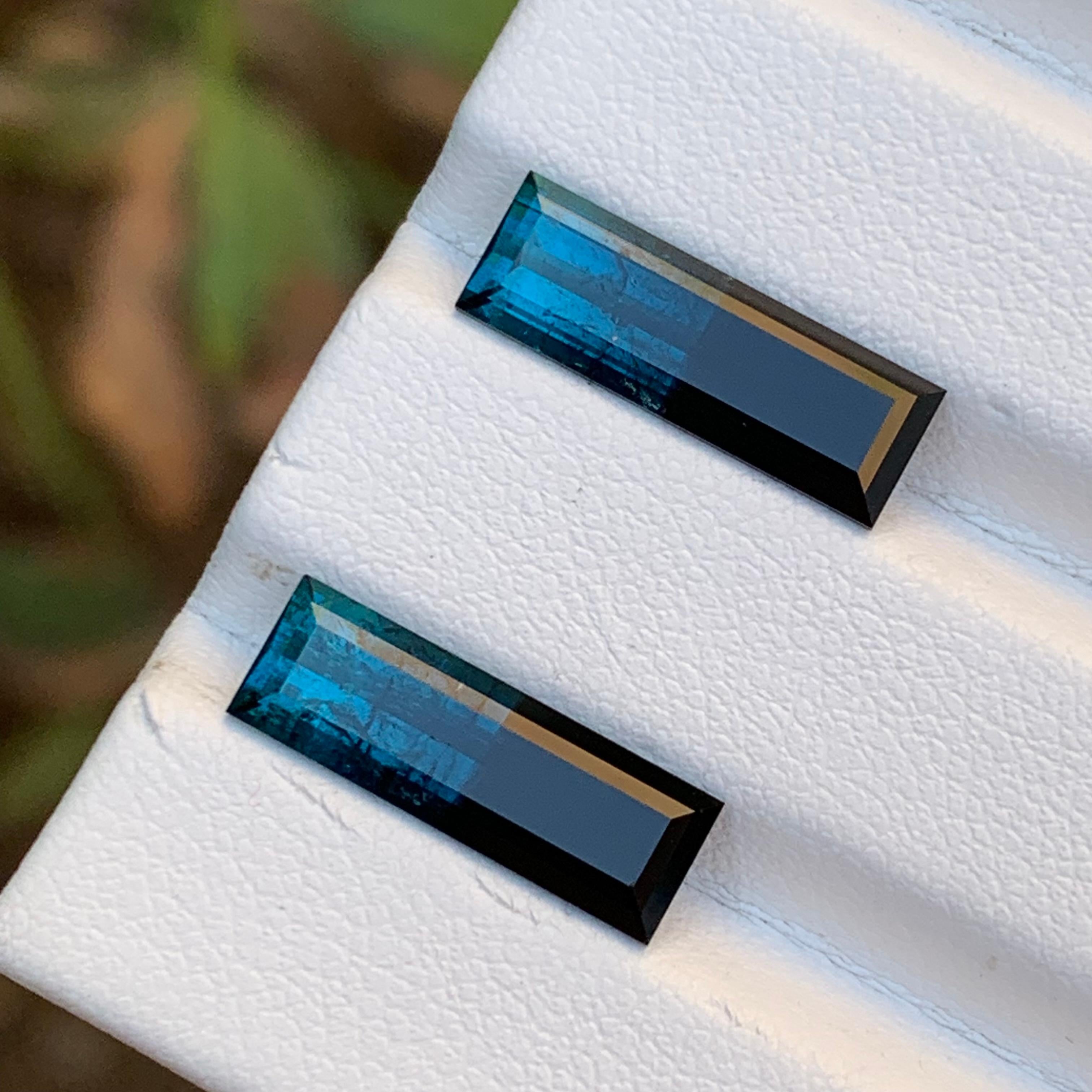 Orecchini con tormalina naturale bicolore blu e nera, gemme sciolte, coppia perfetta 7 carati in vendita 6