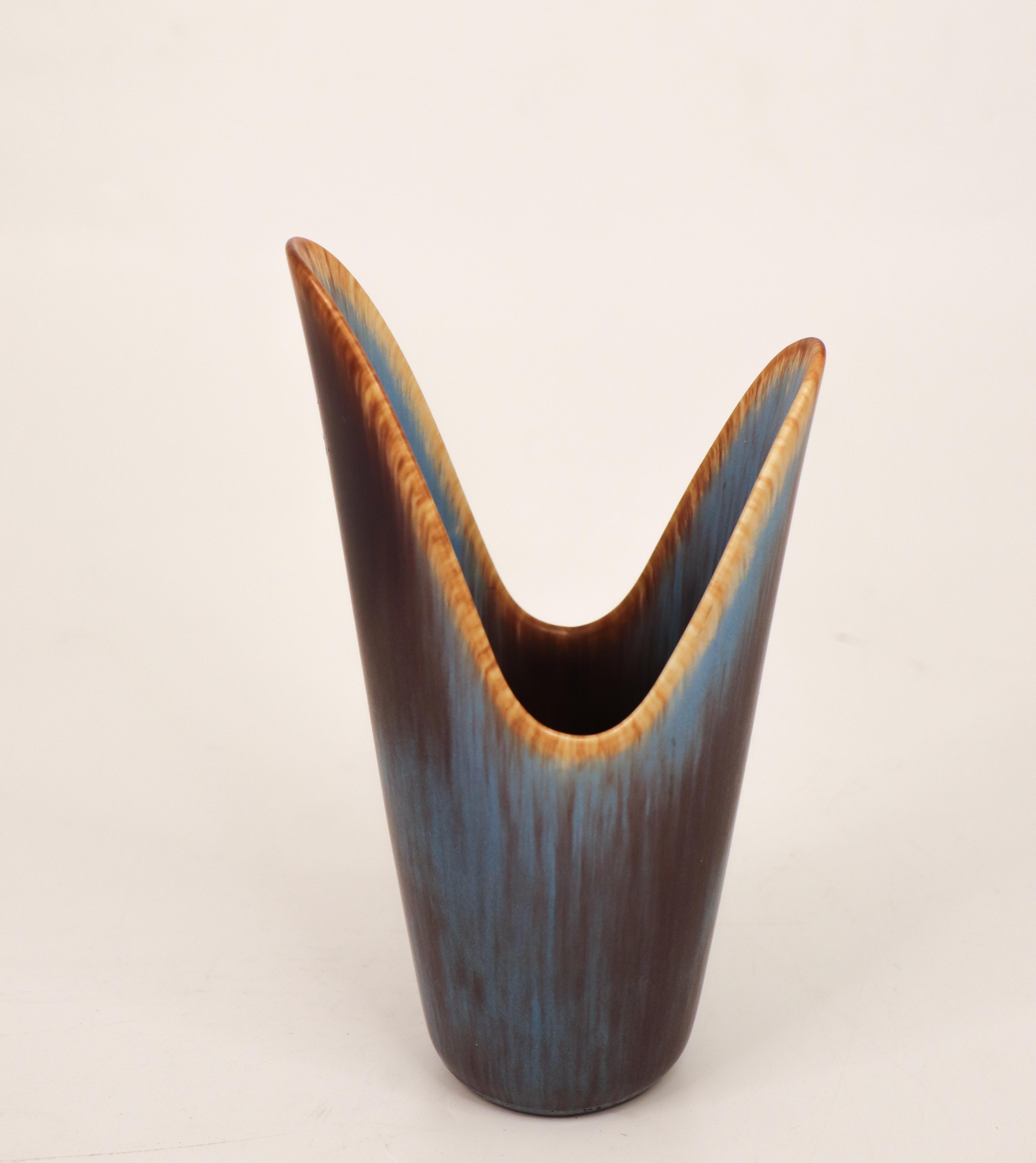 Scandinavo moderno Vaso in ceramica blu/nero/marrone - Gunnar Nylund - Rörstrand - Metà del XX secolo in vendita